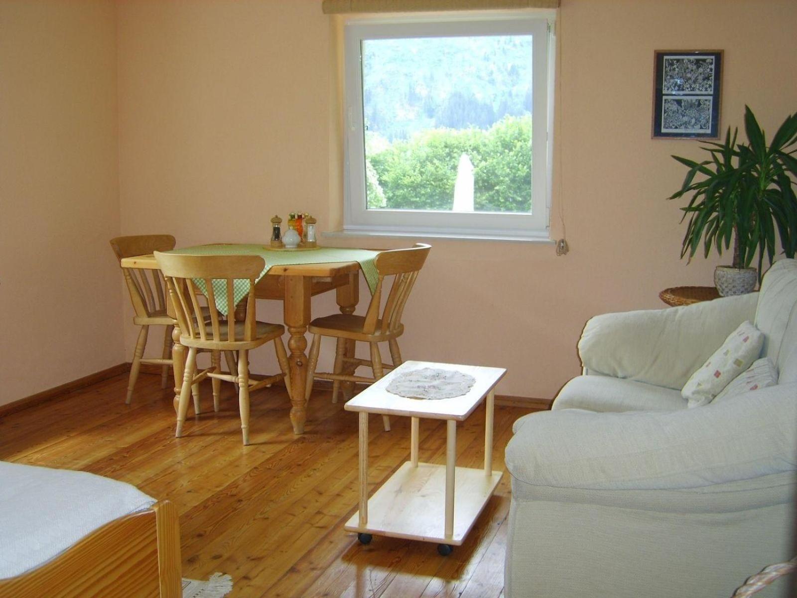 Ruhige Ferienwohnung in Feld am See
