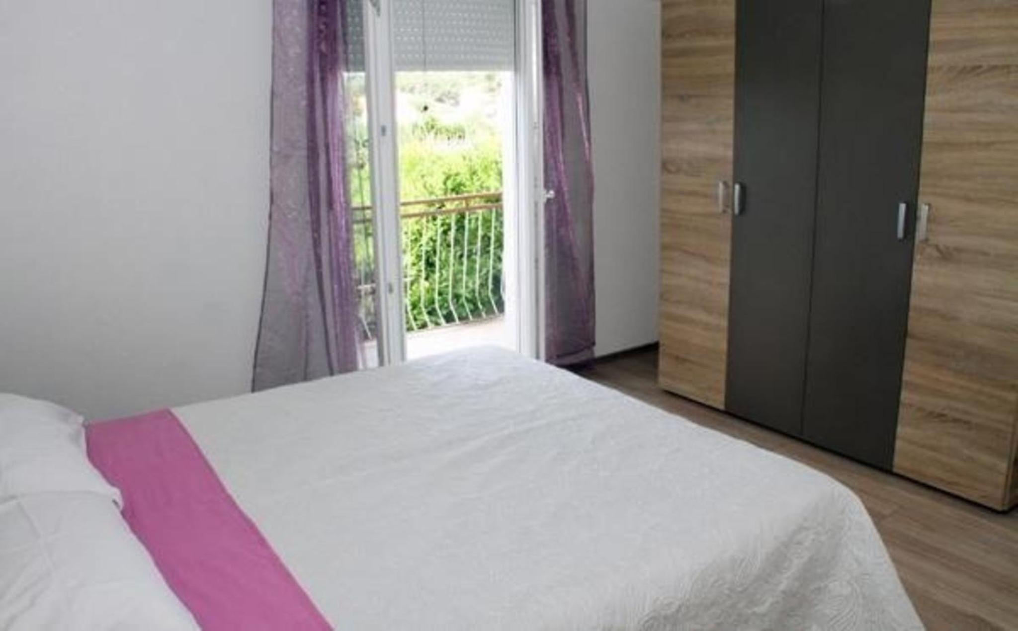Gesamte Wohnung in Medulin mit Grill, Terrasse und Garten