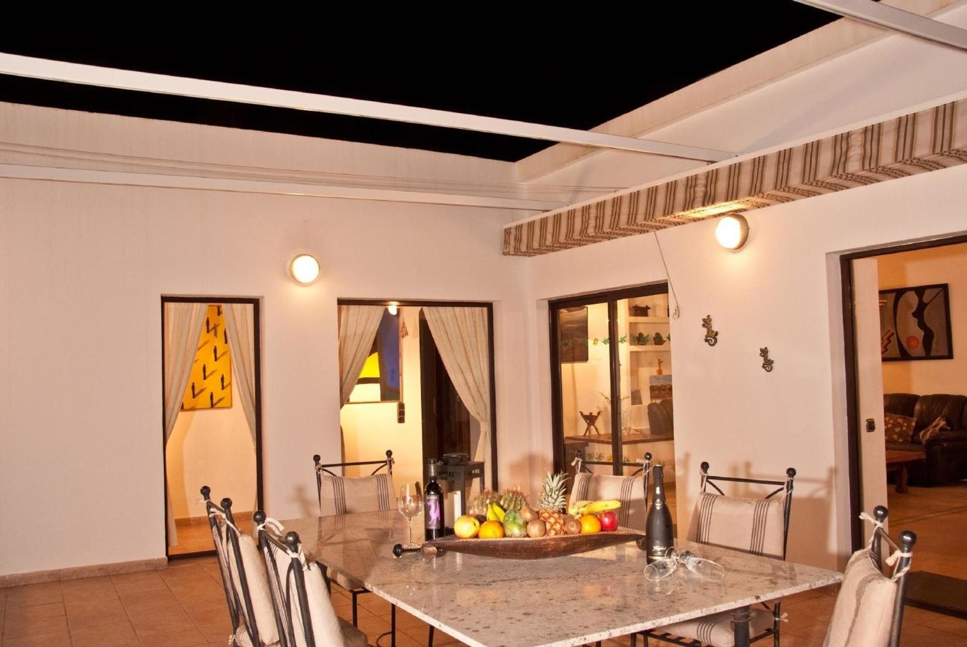 Ferienhaus In Costa Teguise Mit Privatem Pool