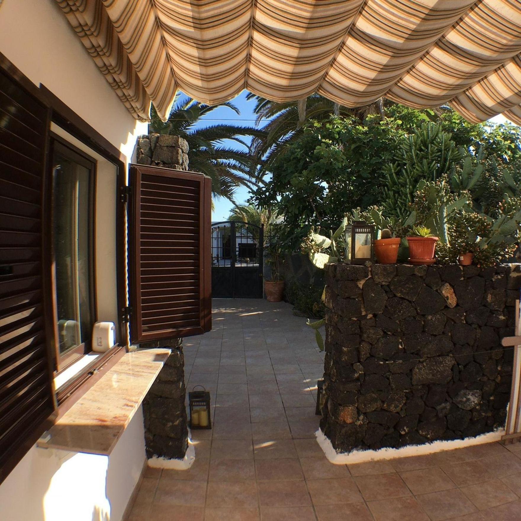 Ferienhaus In Costa Teguise Mit Privatem Pool