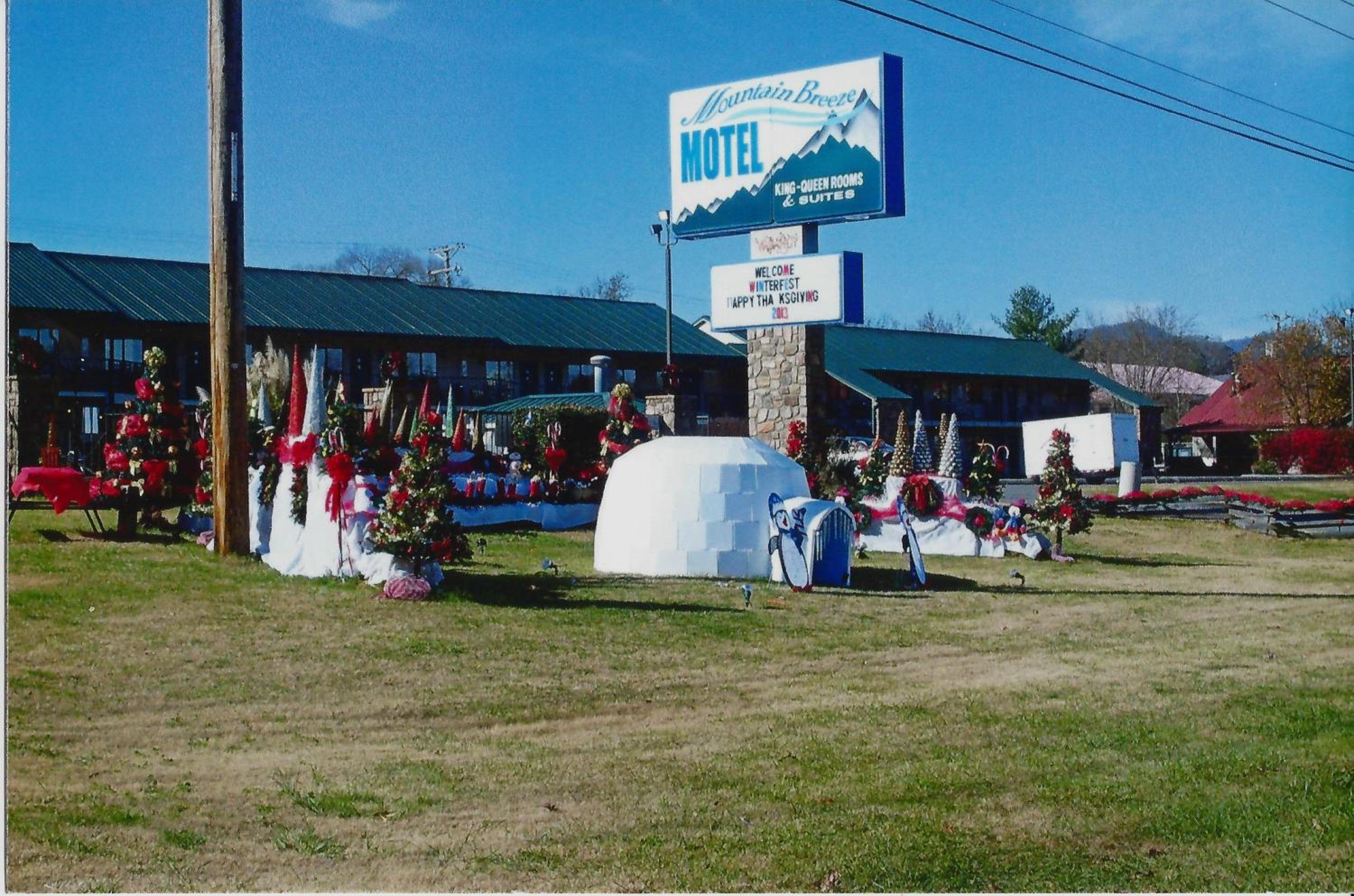 Mountain Breeze Motel