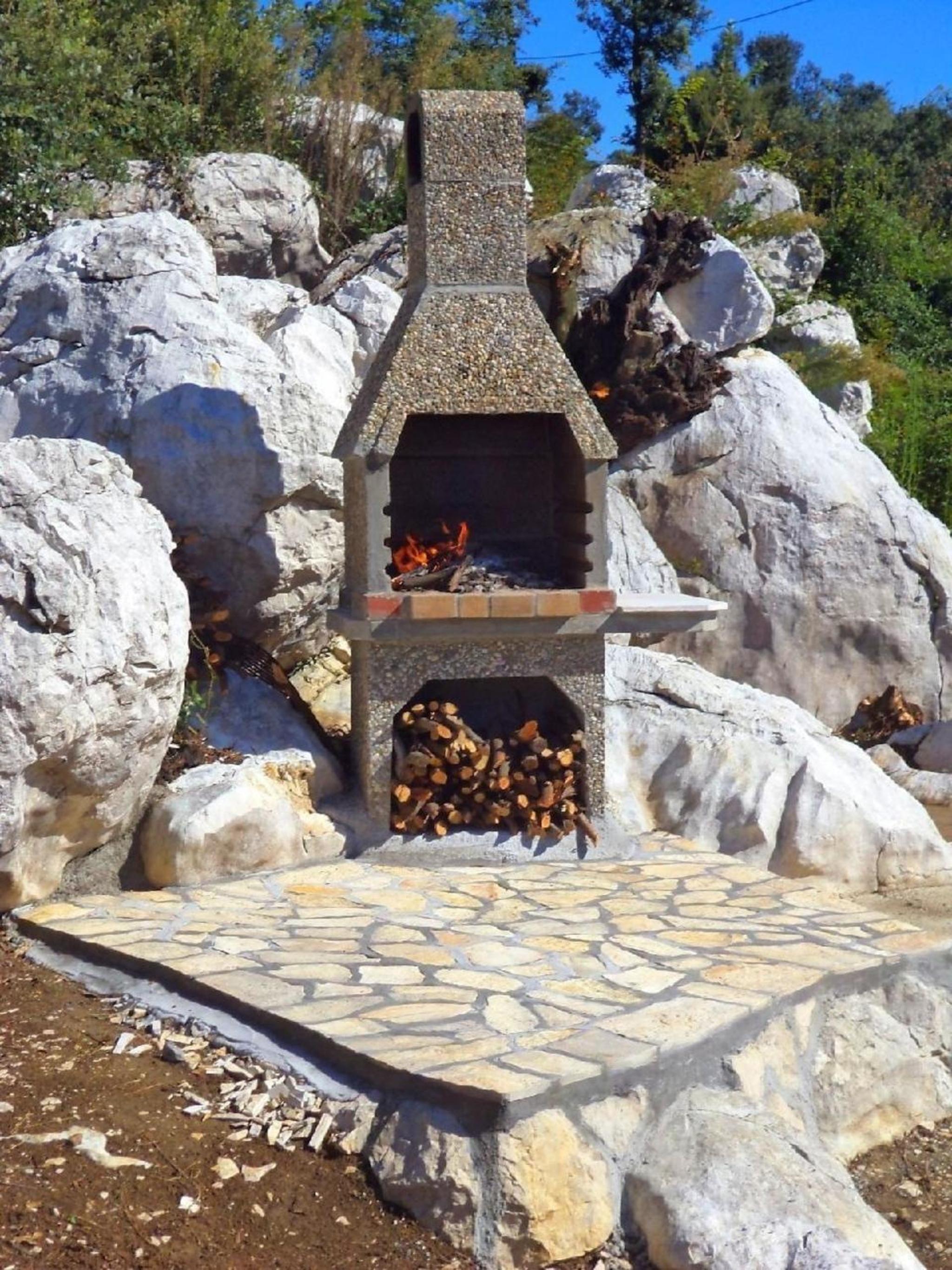 Photo 12