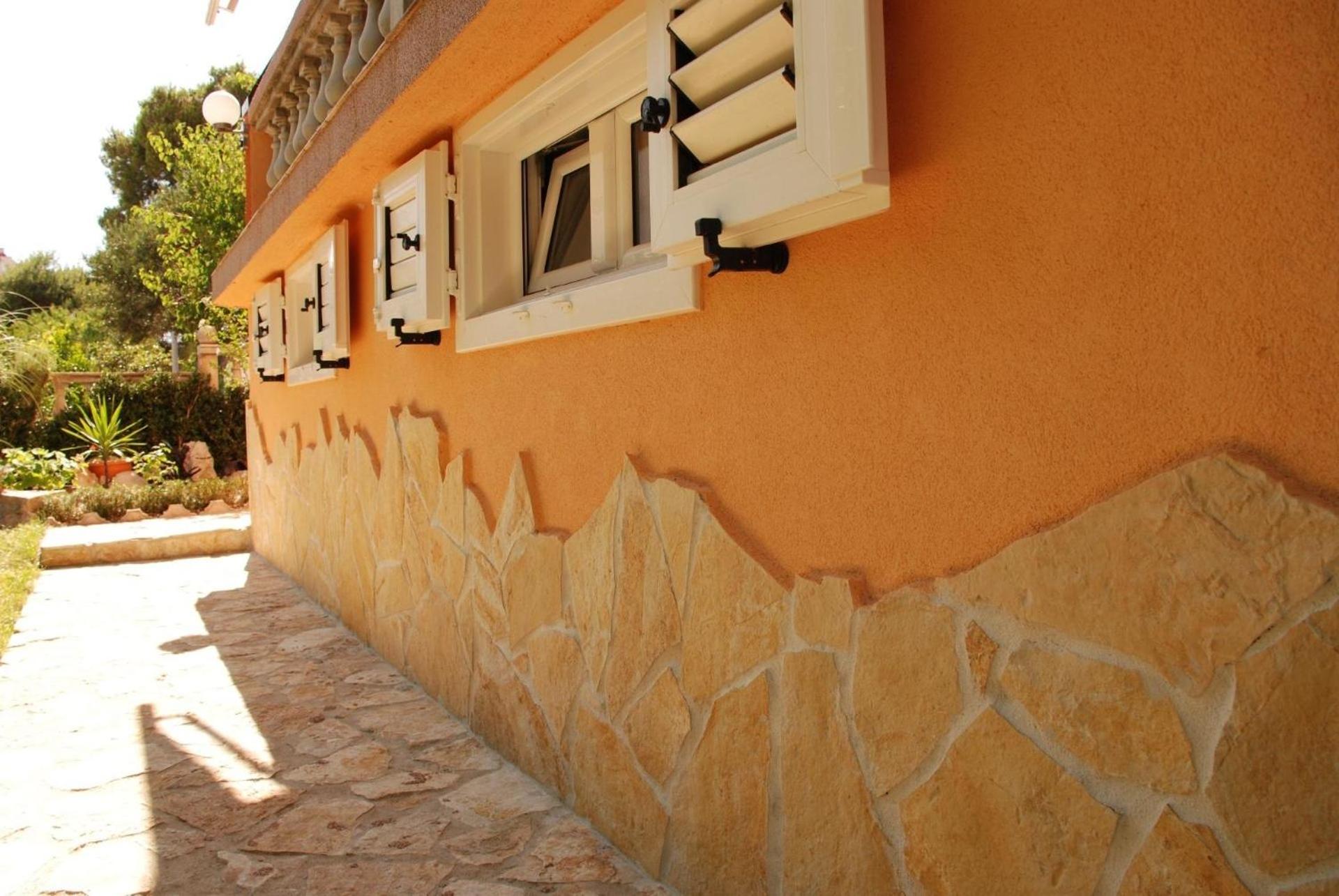 Ferienwohnung Mit Terrasse Und Grill
