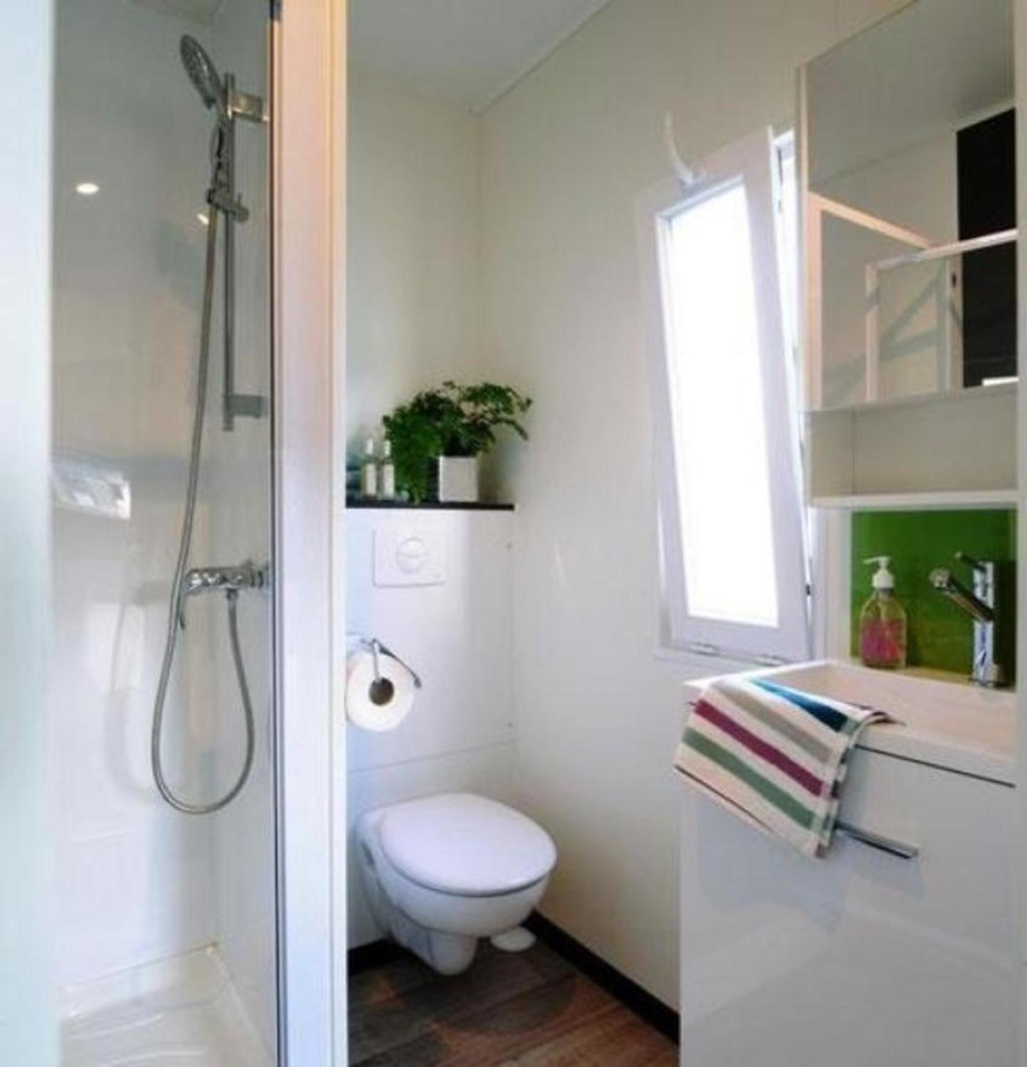 Nettes Ferienhaus in Wackersdorf mit Sauna, Grill und Whirlpool