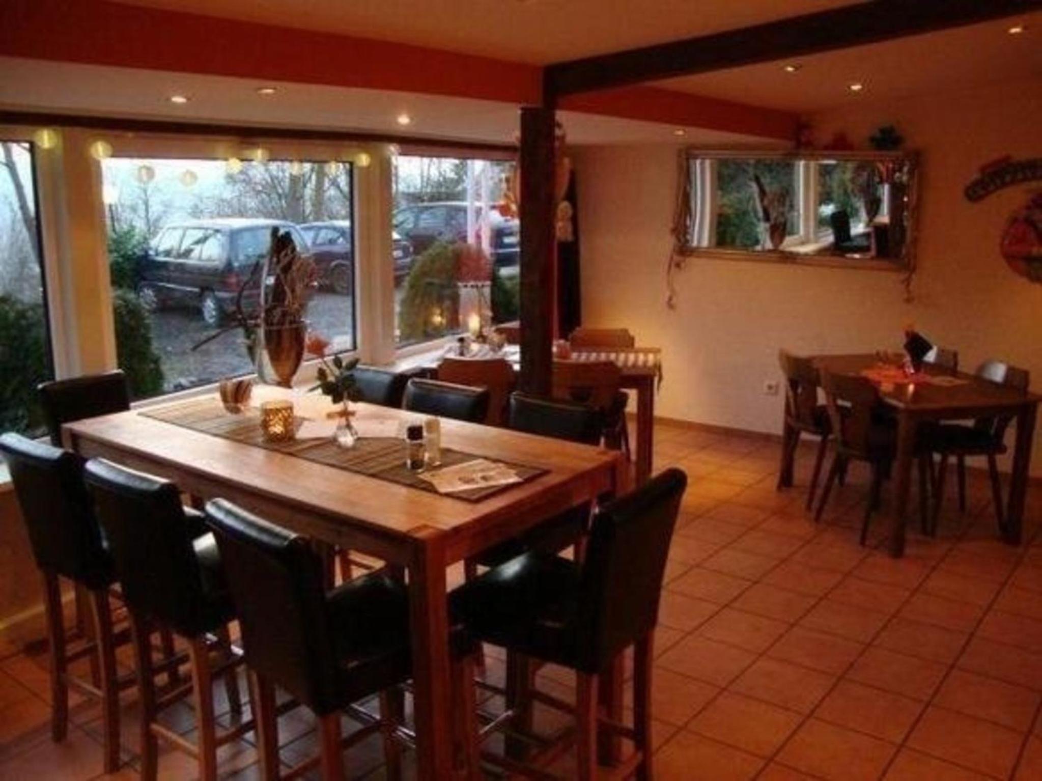 Schönes Ferienhaus mit Terrasse und Garten