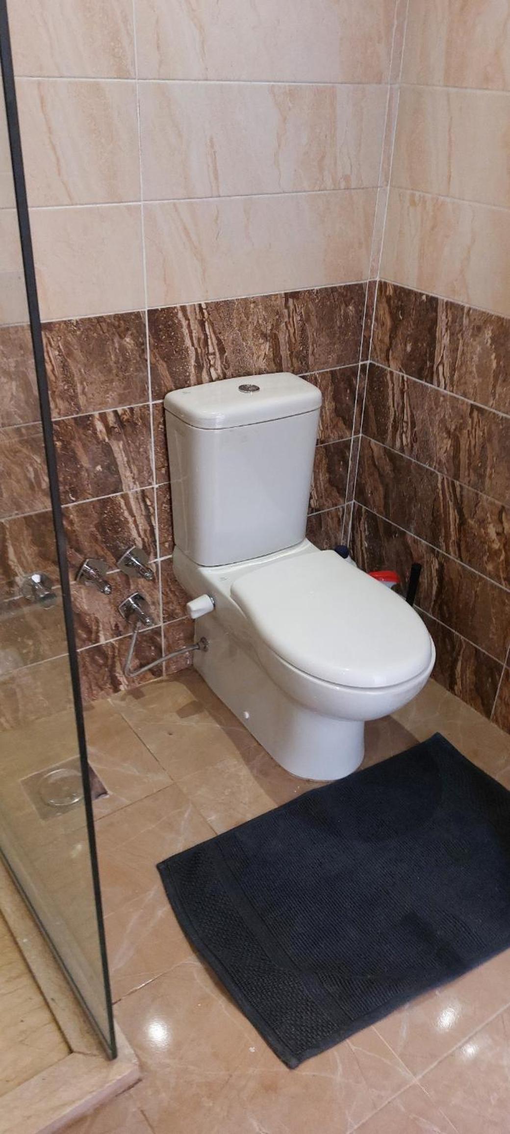 Luxe flat met privé strand en zwembaden