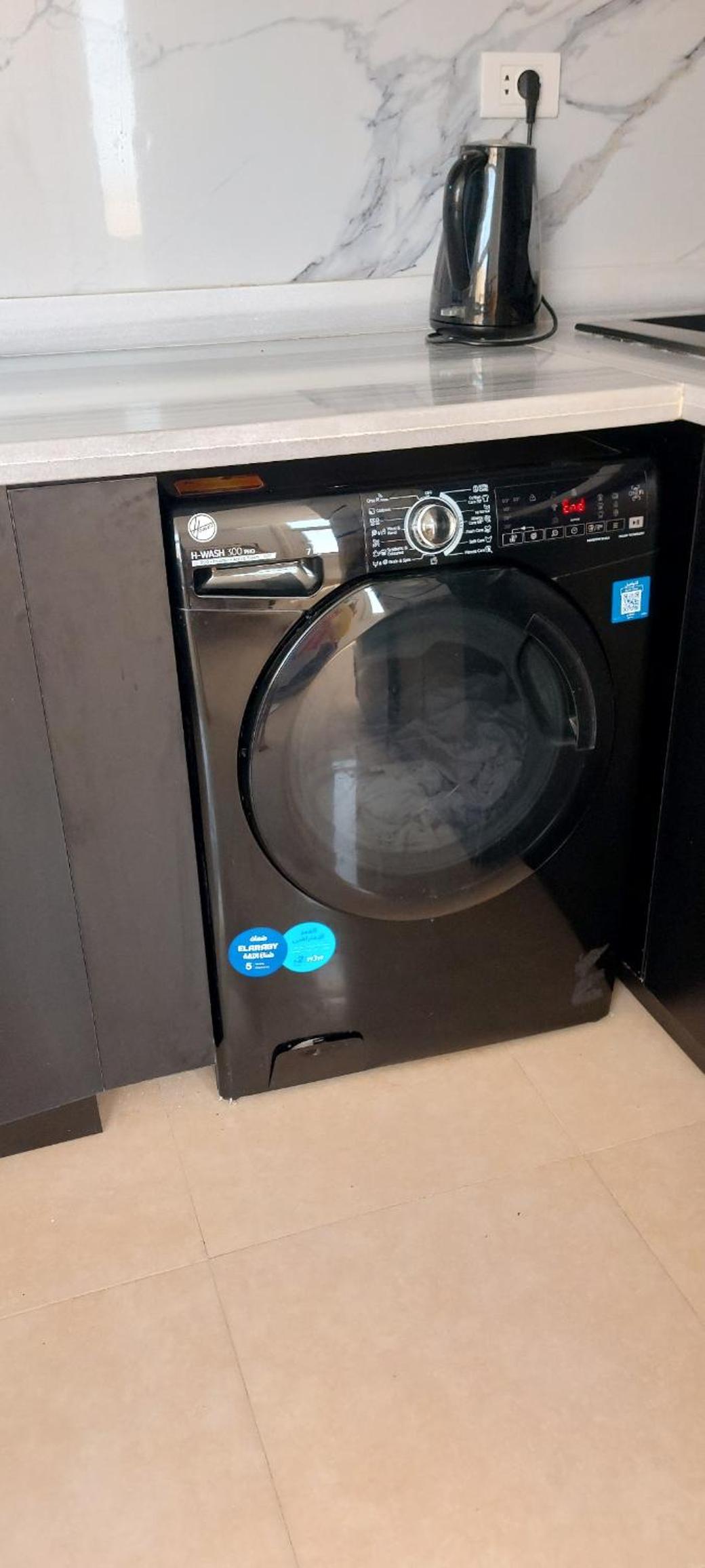 Luxe flat met privé strand en zwembaden