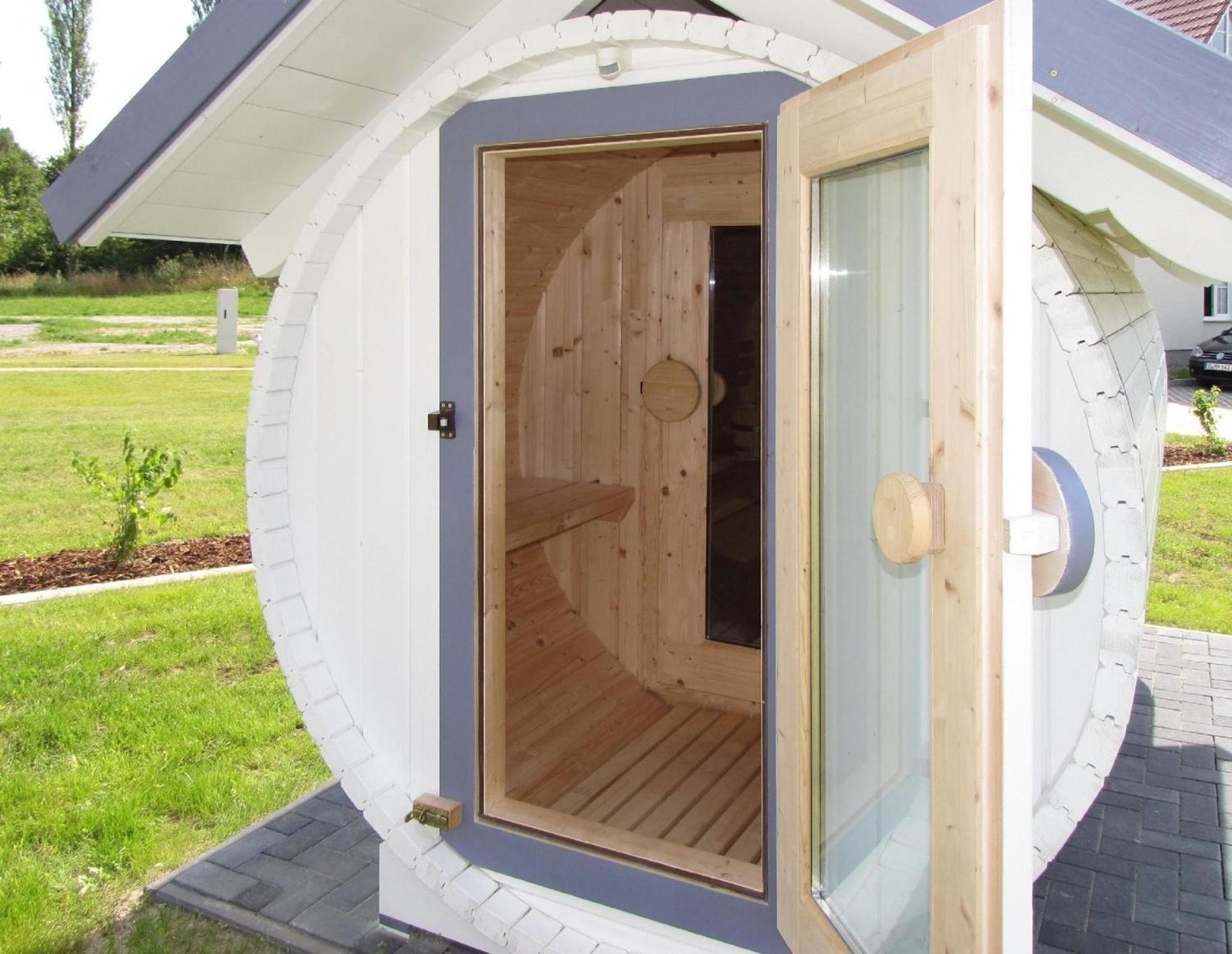 Ferienhaus Mit Garten, Sauna, Kamin Und Whirlpool