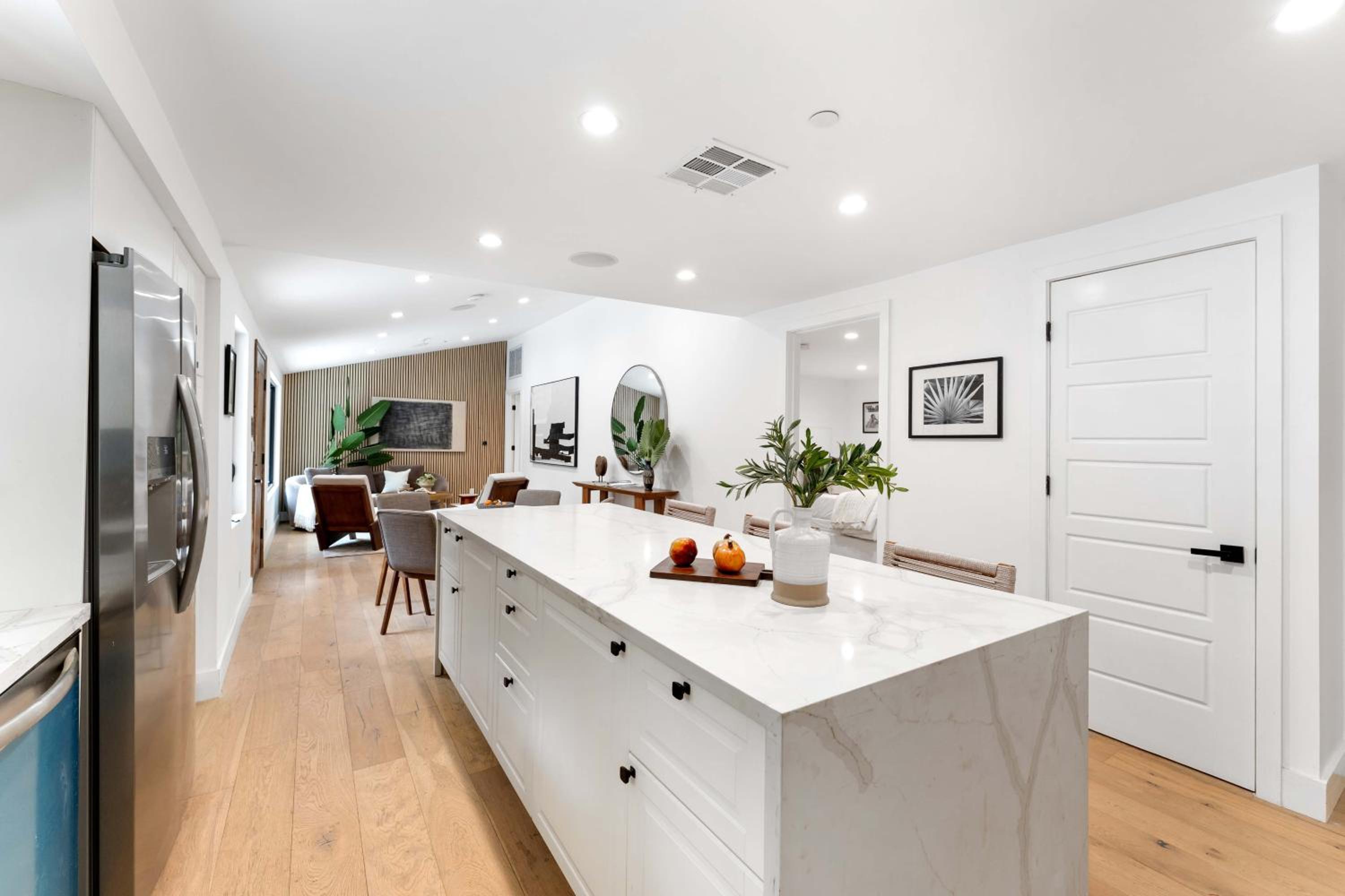 Modern Spacious 3BR Residence, Game room, Parking