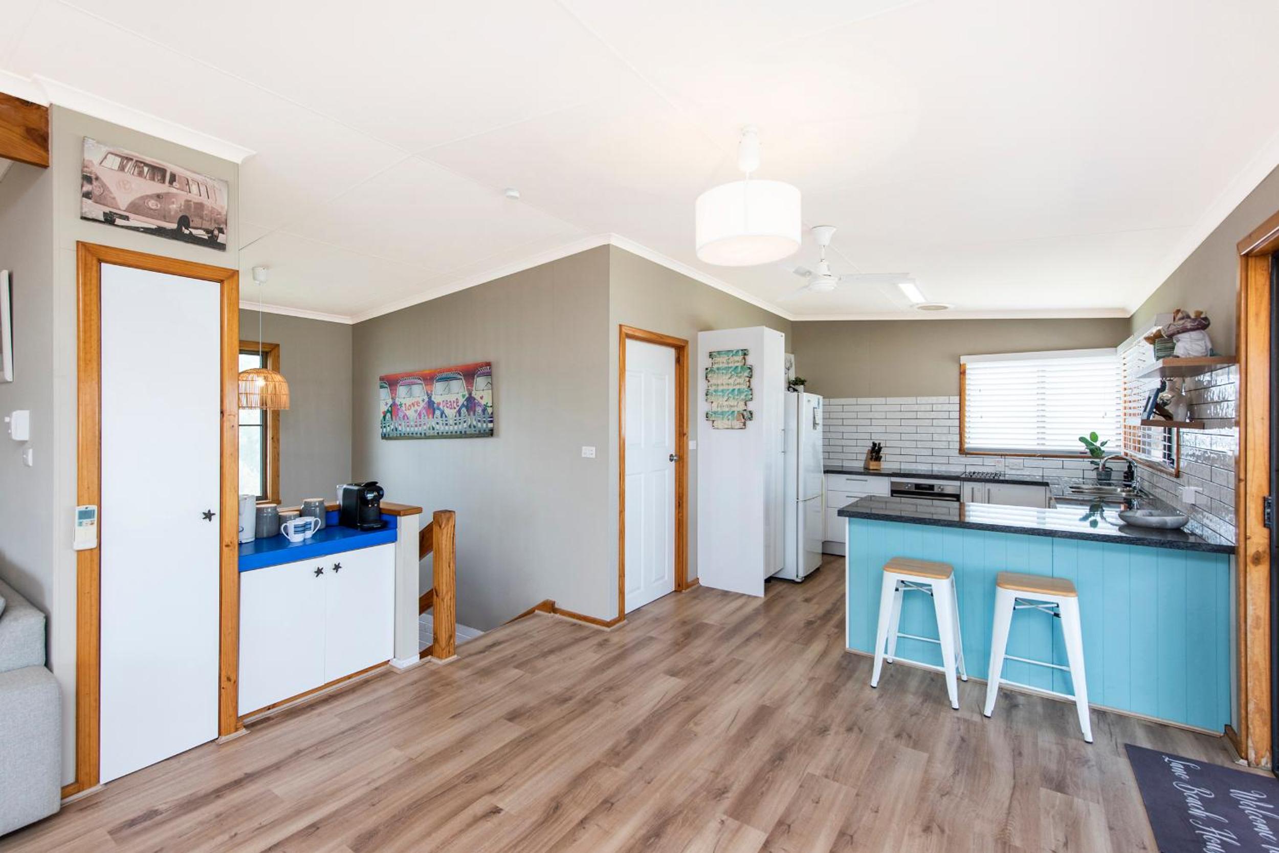 Lano Beach House