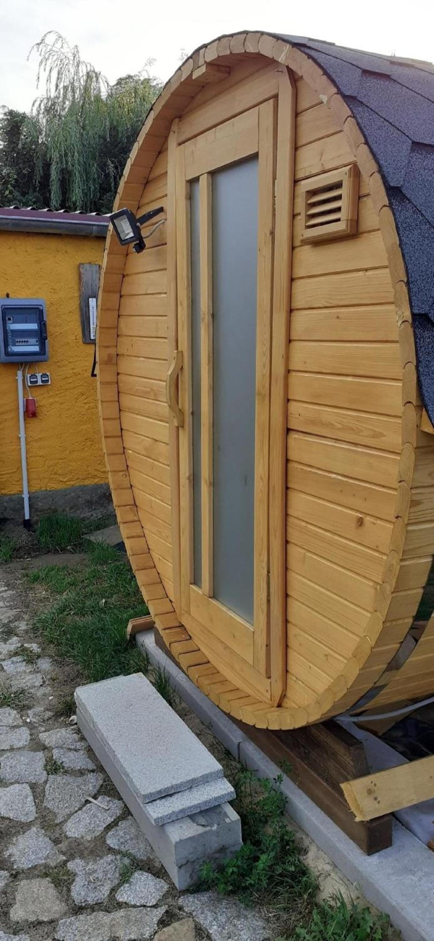 Appartement in Buchenhain mit Großem Garten