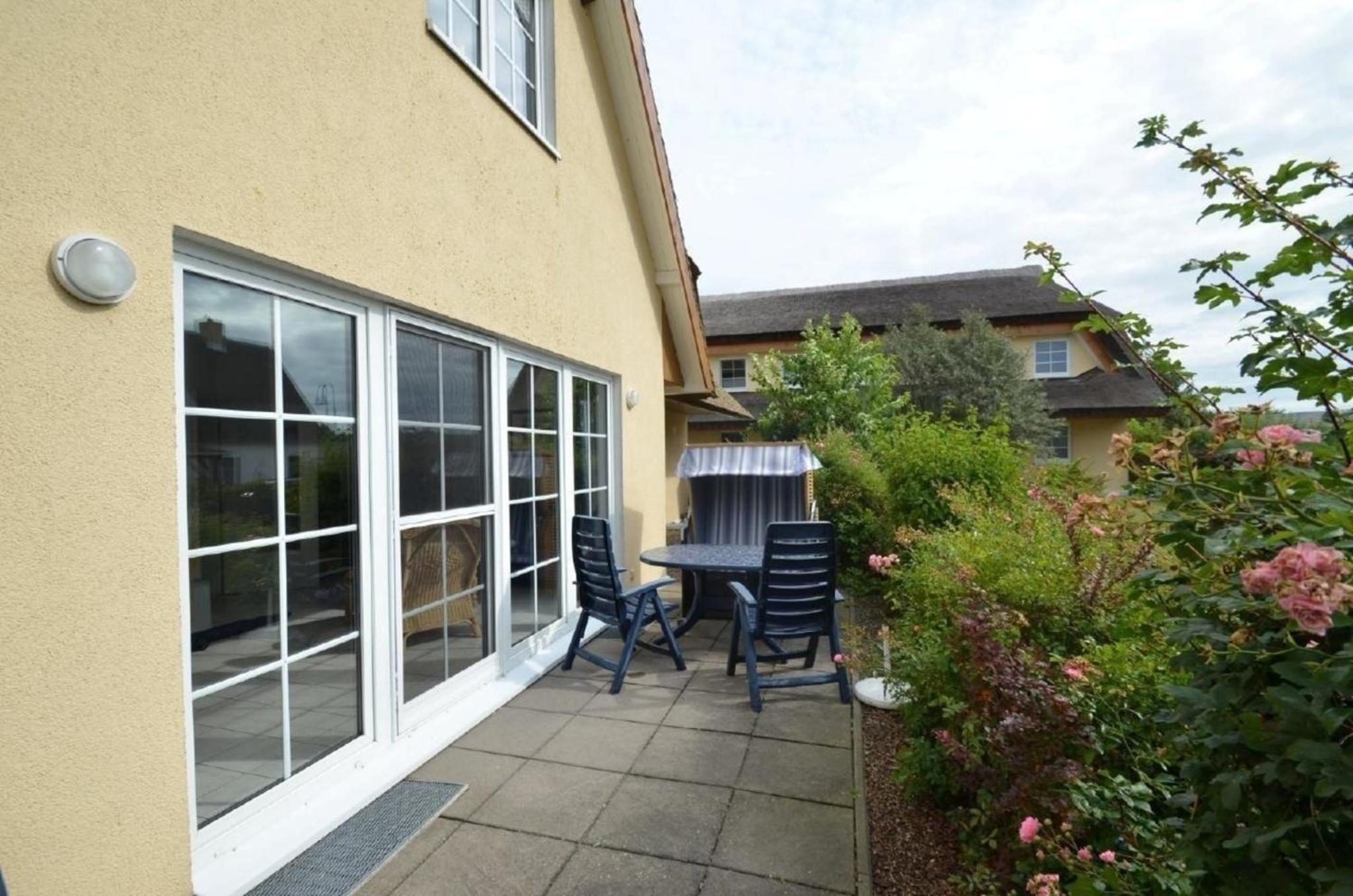 Appartement In Middelhagen Mit Terrasse Und Garten
