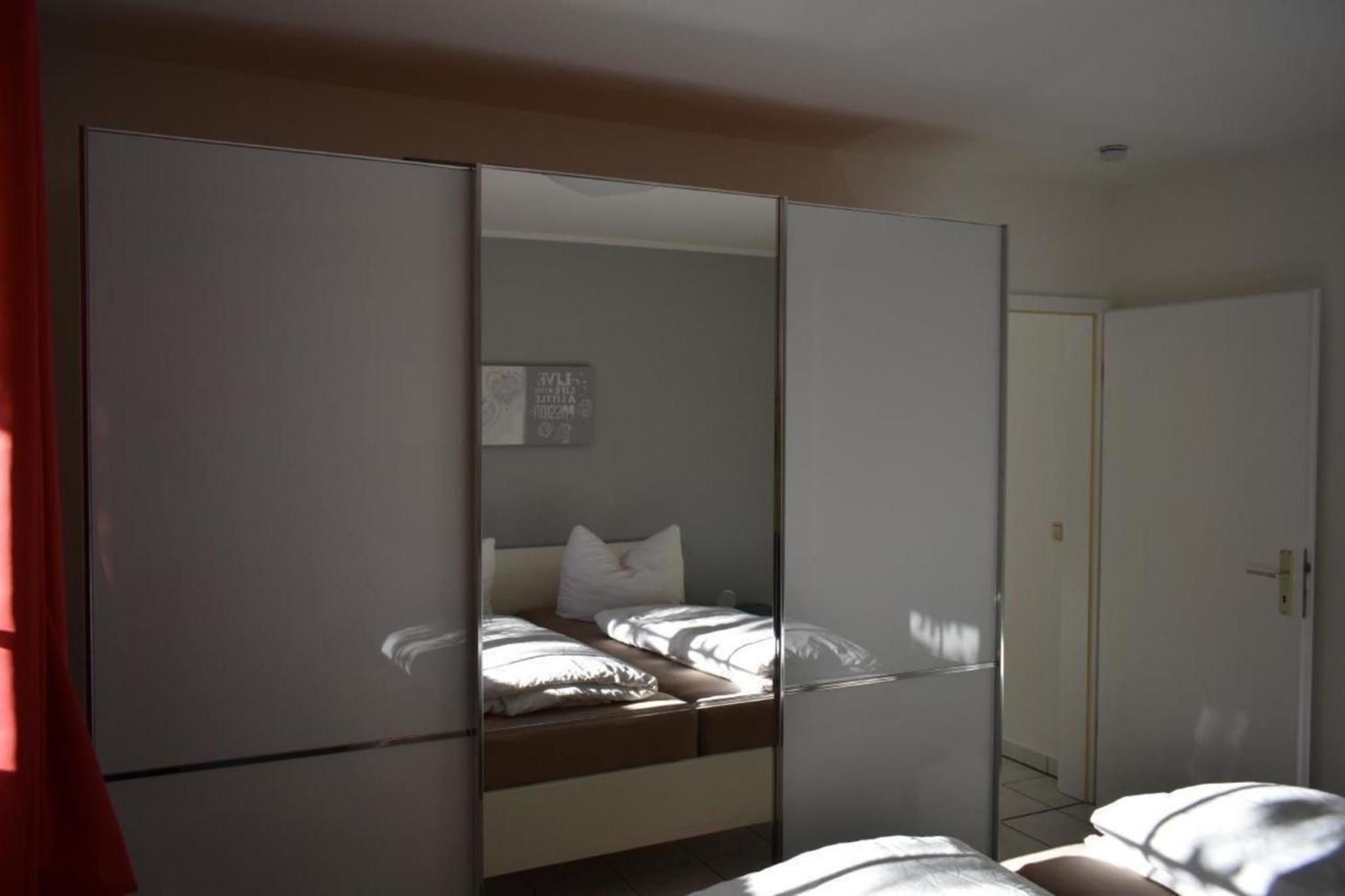 Appartement In Middelhagen Mit Terrasse Und Garten