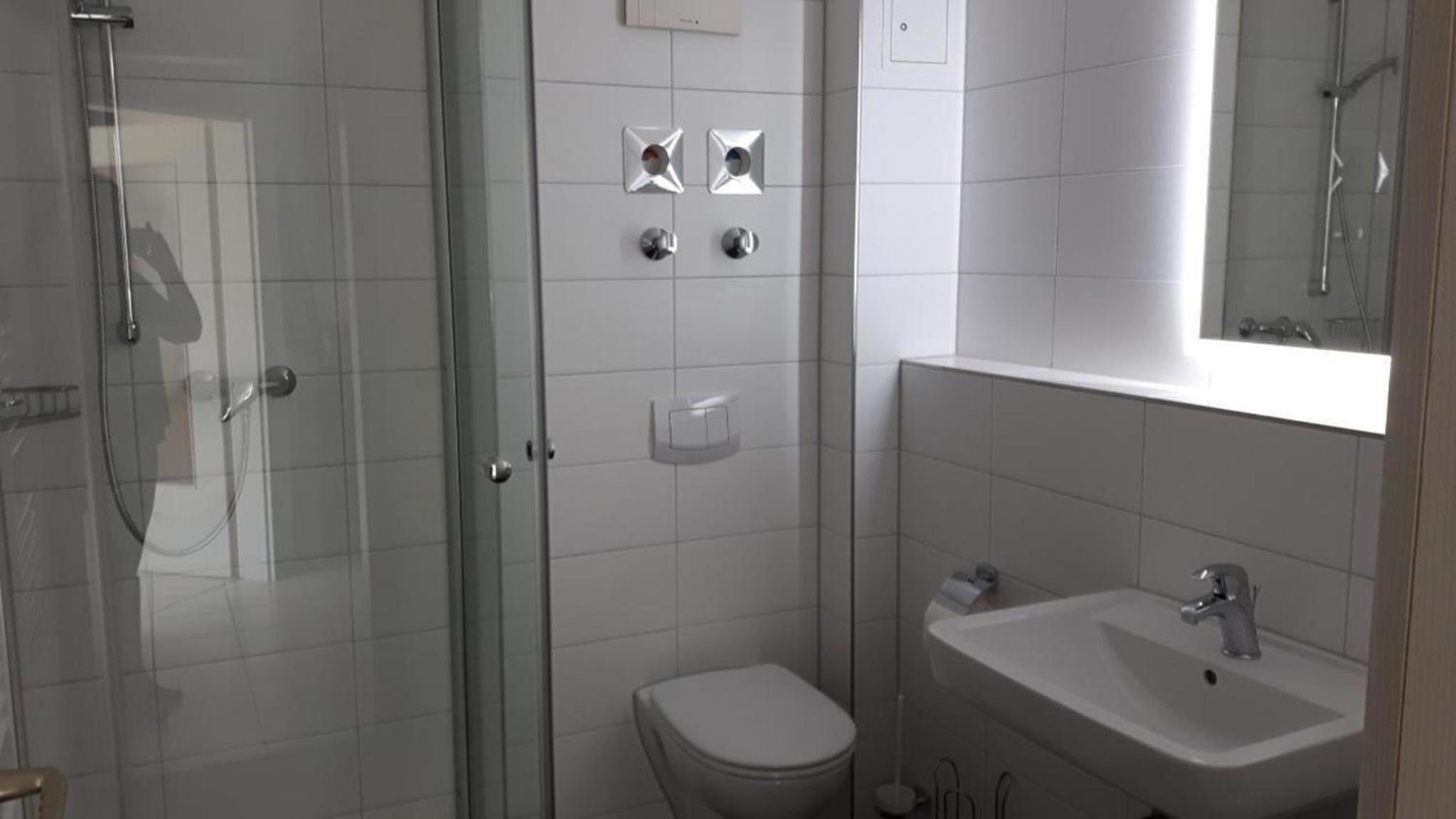 Appartement In Middelhagen Mit Terrasse Und Garten