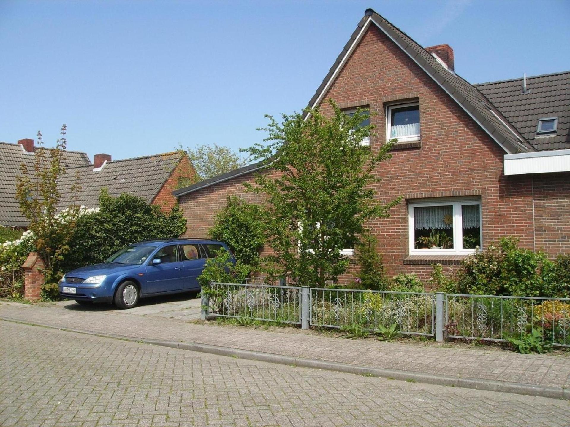 Ferienwohnung Mit Garten Und Gartenhaus