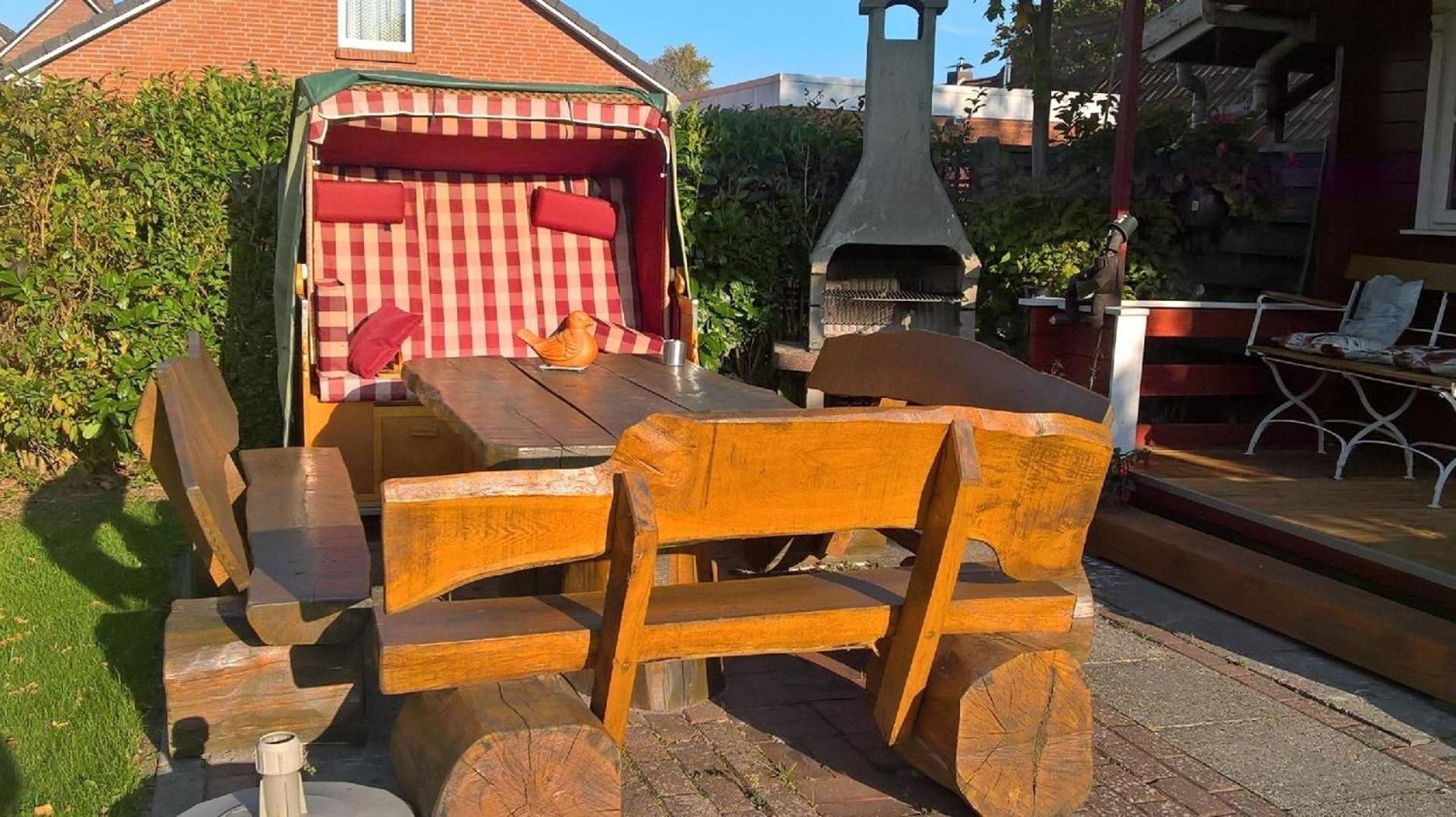 Ferienwohnung Mit Garten Und Gartenhaus