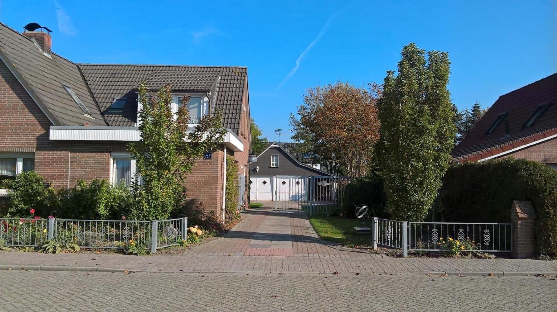Ferienwohnung Mit Garten Und Gartenhaus