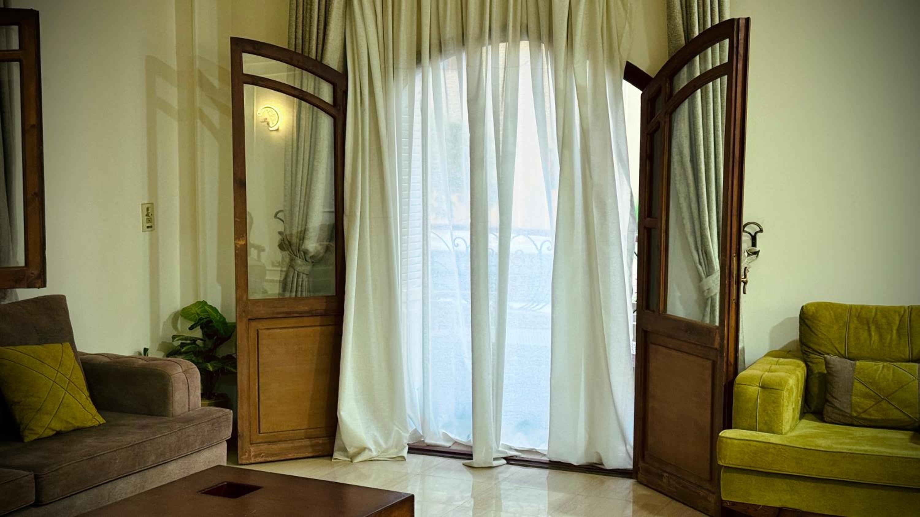 Elegant 3 Rooms Apartment in Private Villa in New Cairo
