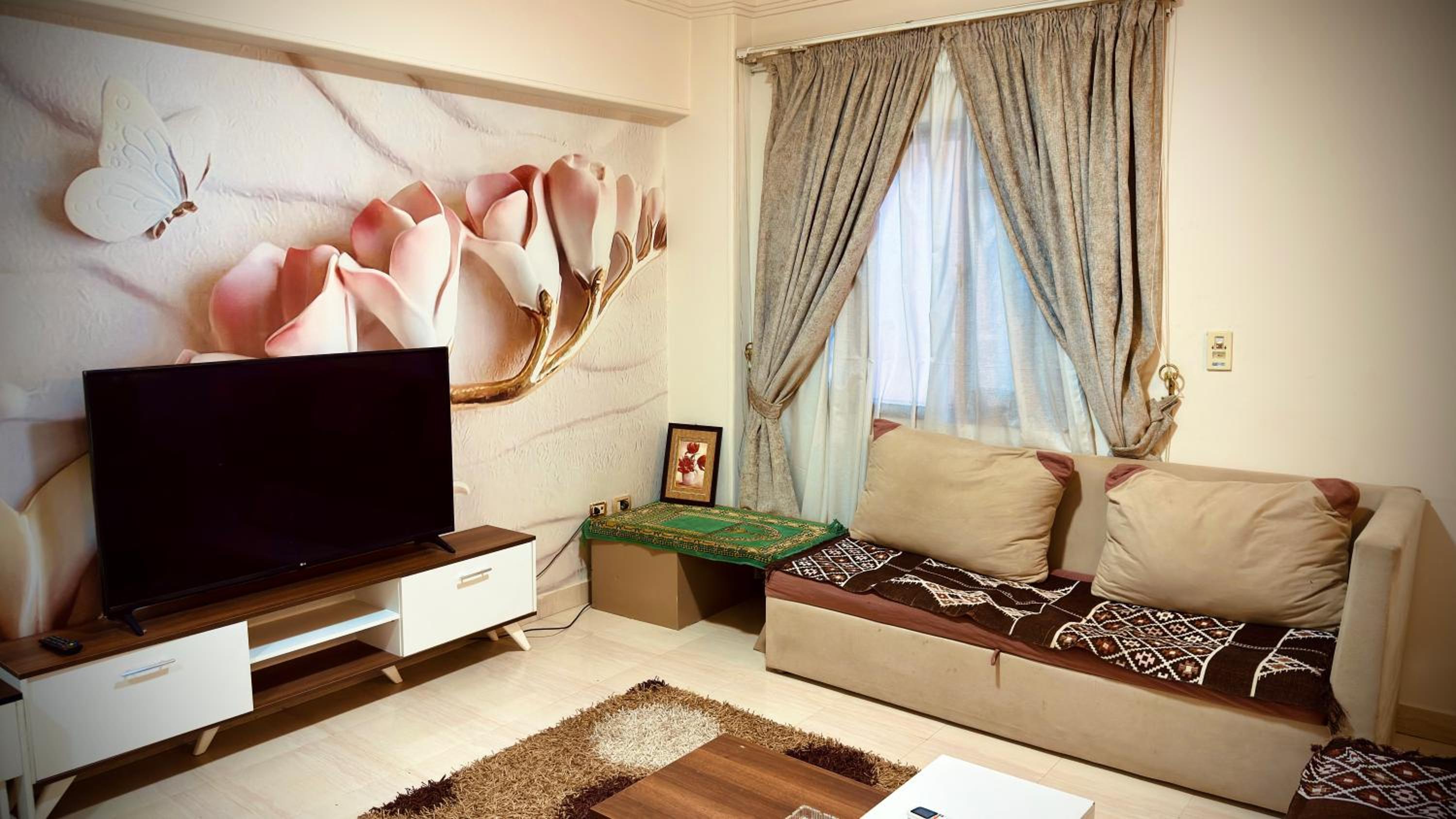Elegant 3 Rooms Apartment in Private Villa in New Cairo