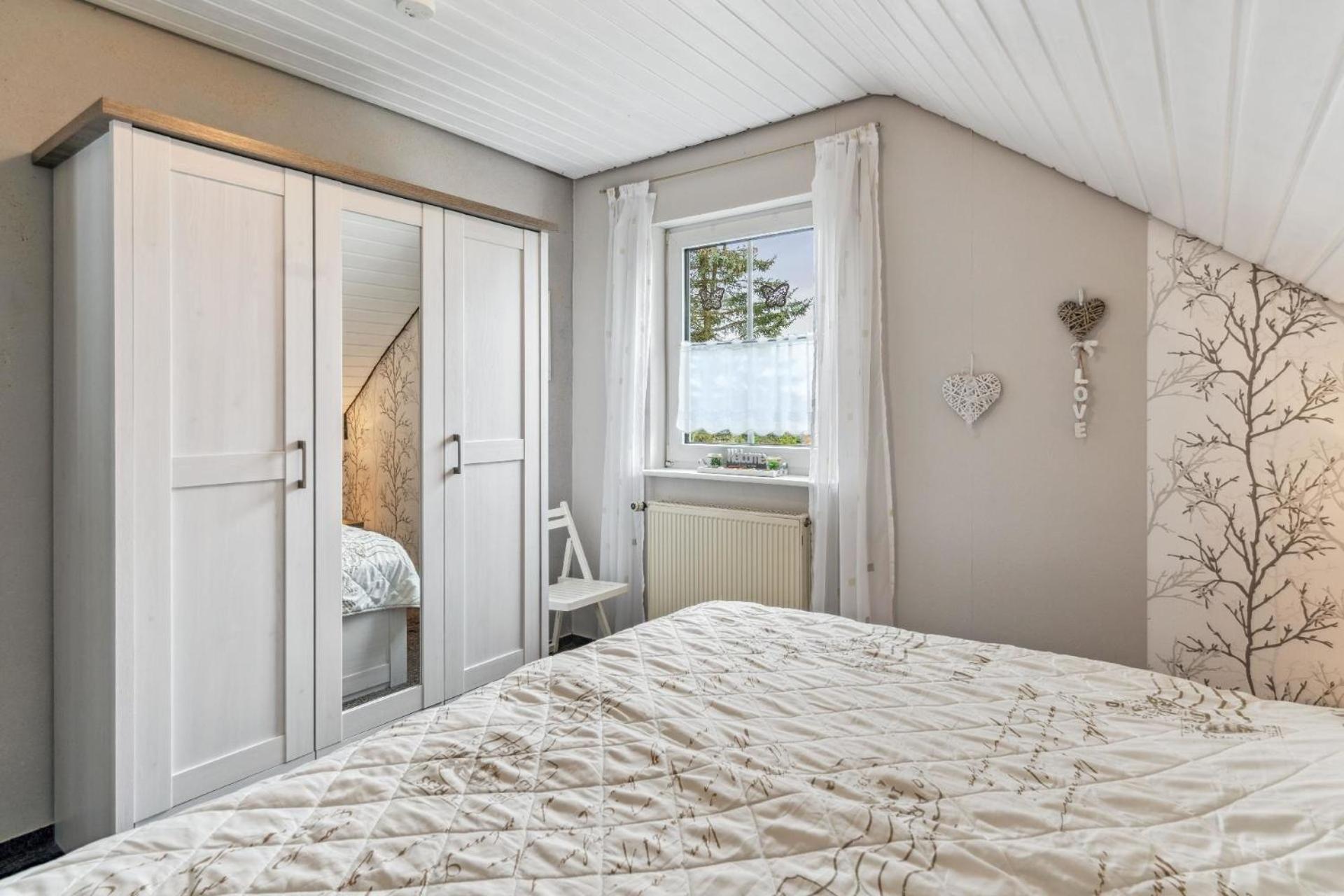 Schönes Appartement in Lutzerath mit Garten, Terrasse und Grill