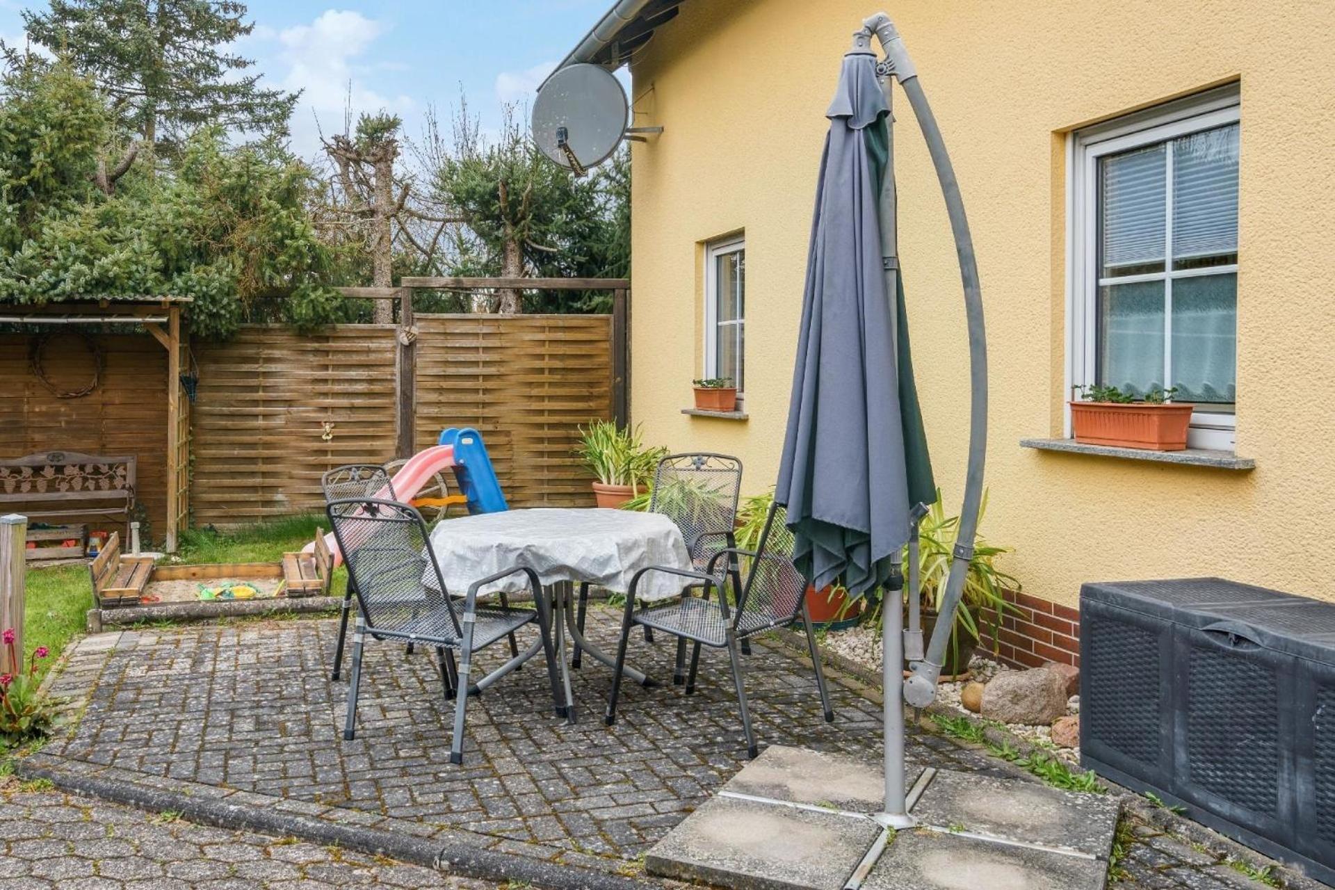 Schönes Appartement in Lutzerath mit Garten, Terrasse und Grill
