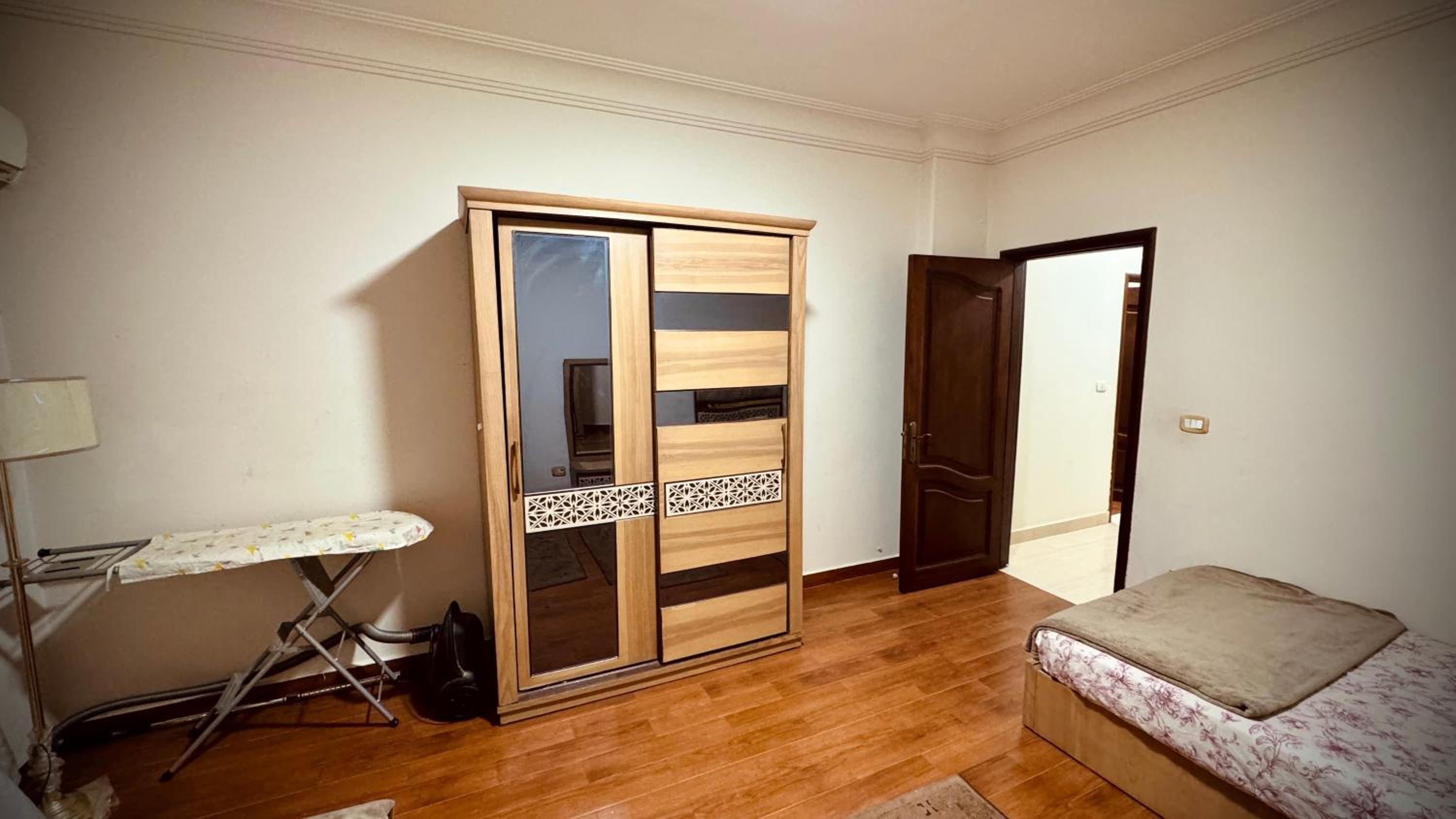 Elegant 3 Rooms Apartment in Private Villa in New Cairo