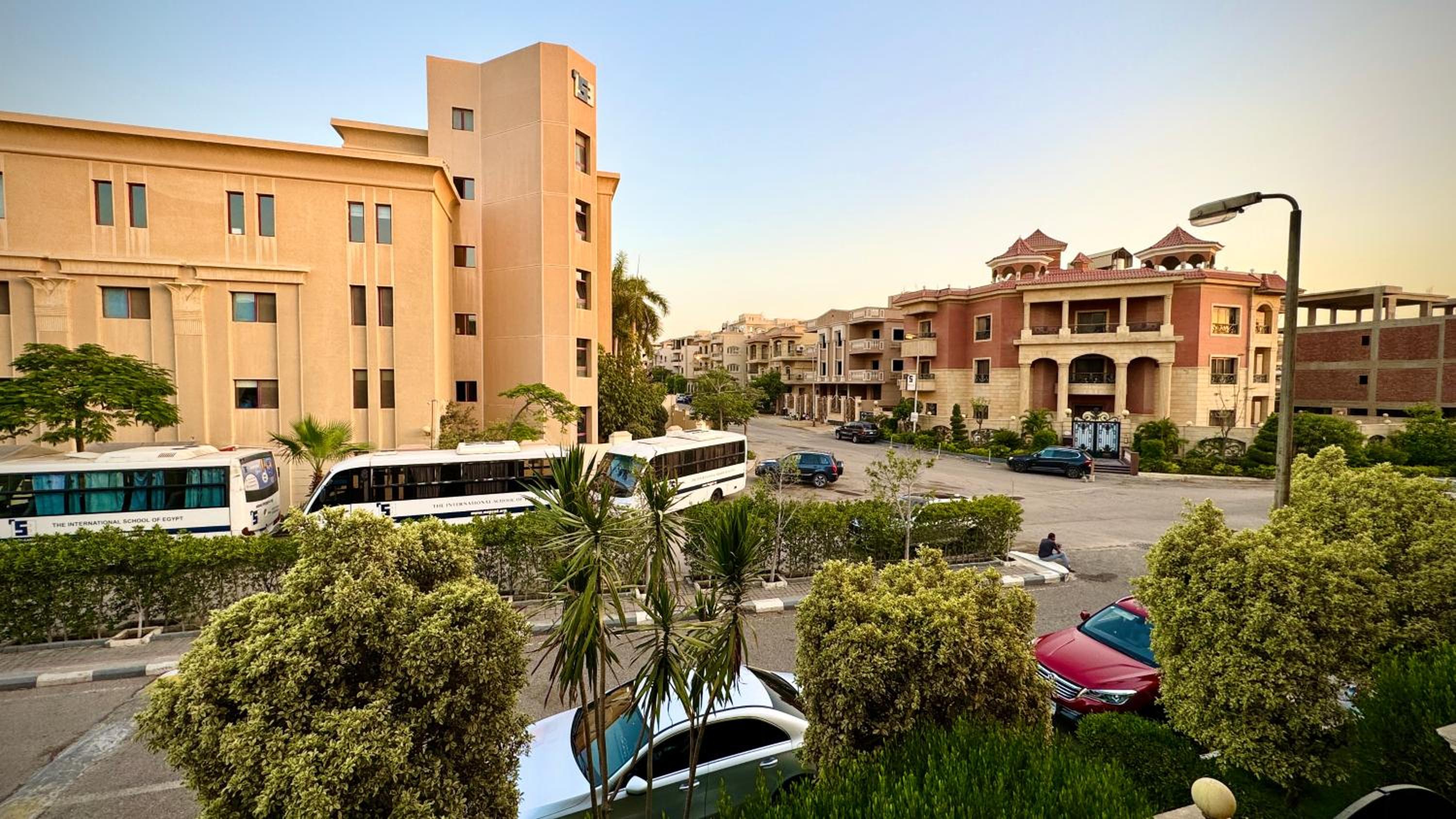 Elegant 3 Rooms Apartment in Private Villa in New Cairo