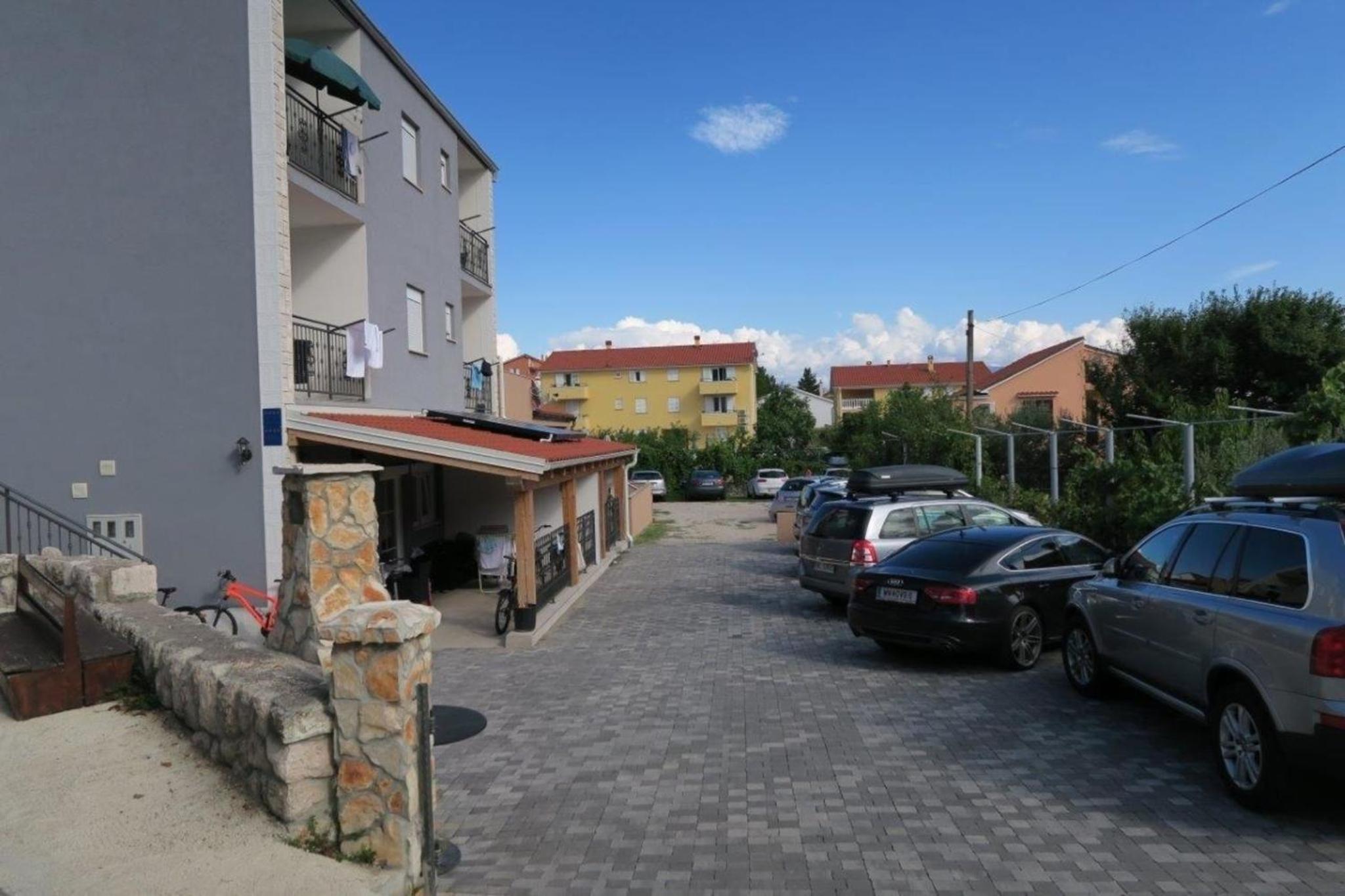 Renoviertes Ferienhaus In Baska Mit Terrasse view 3