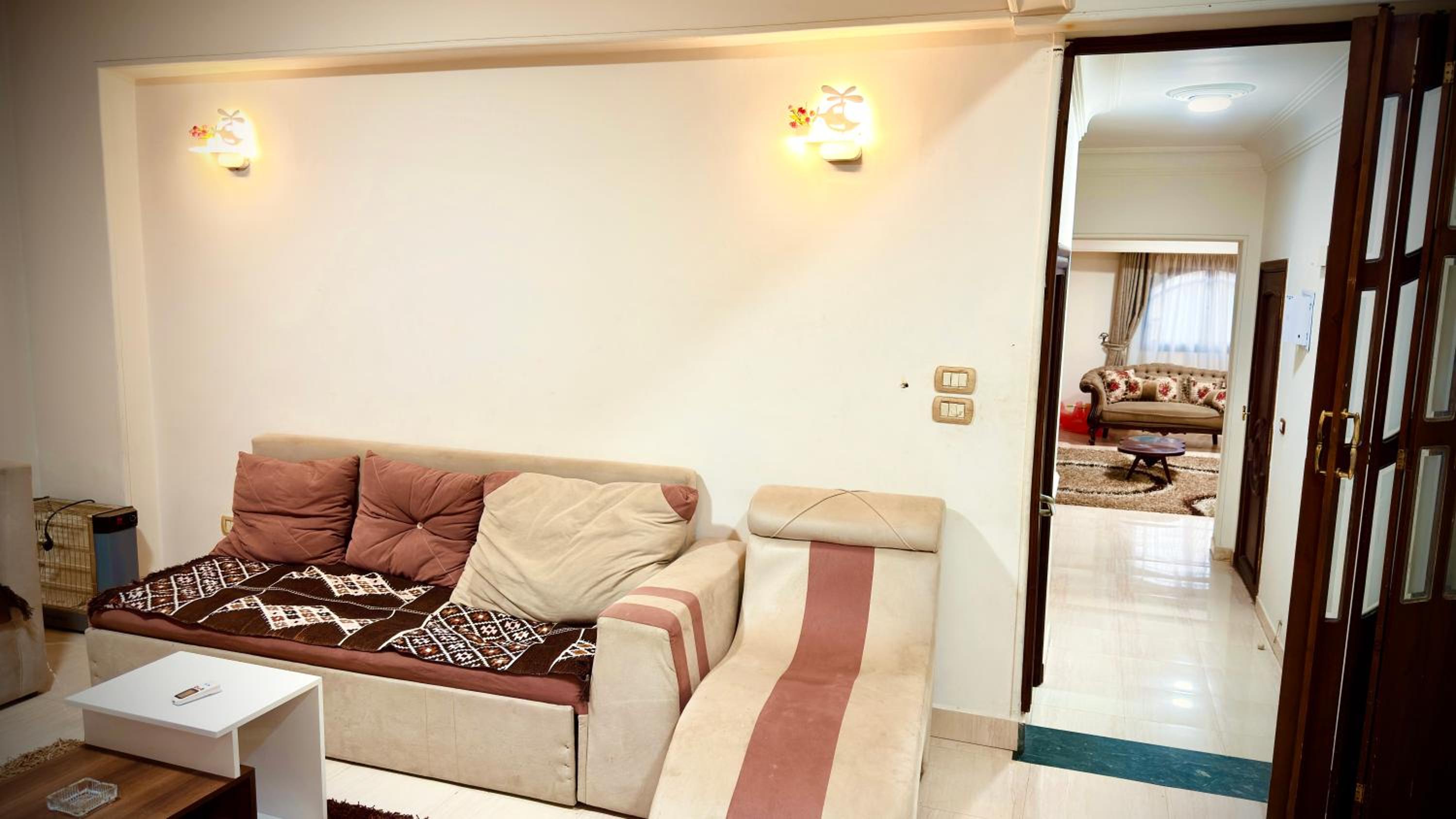 Elegant 3 Rooms Apartment in Private Villa in New Cairo