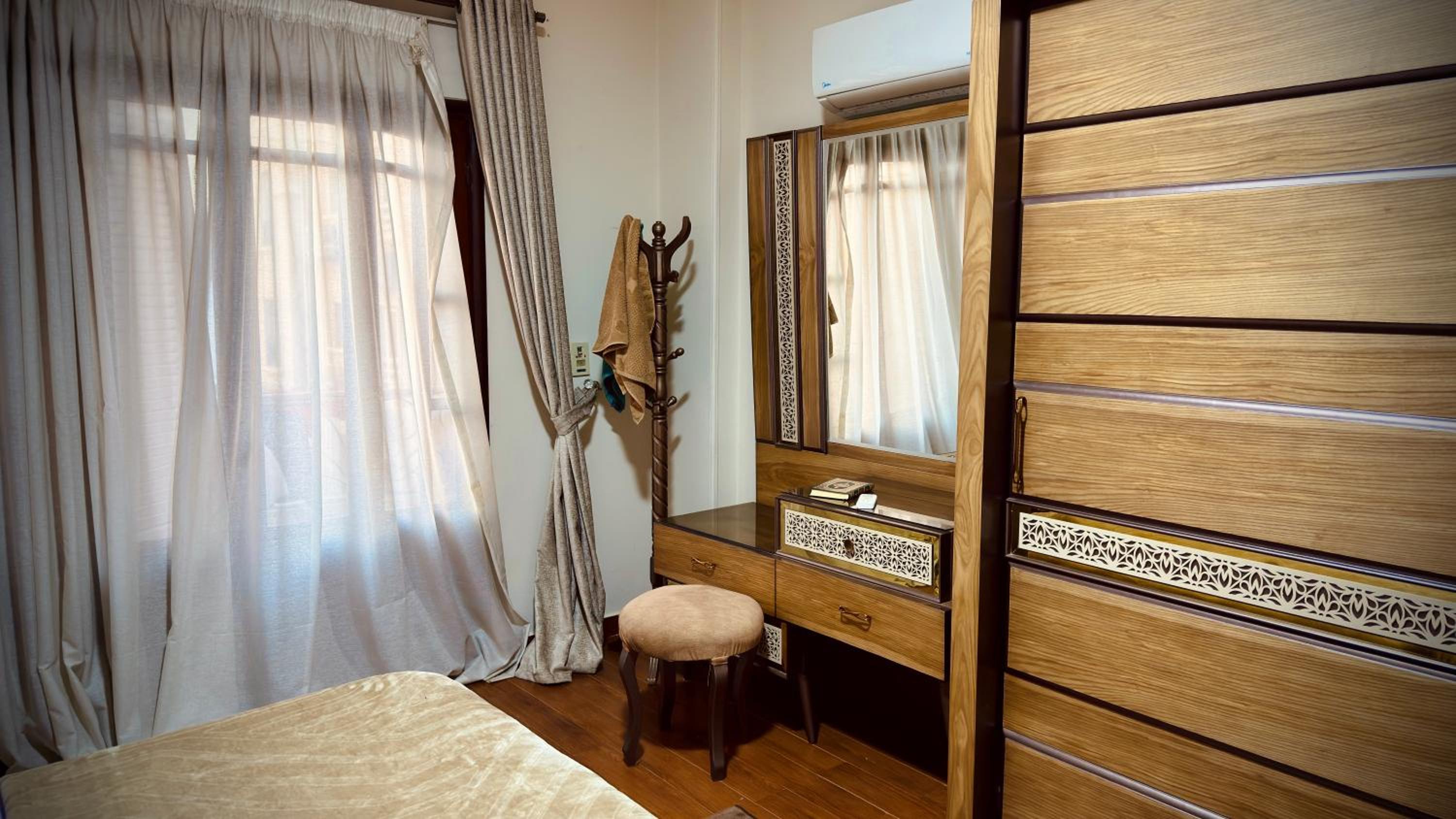 Elegant 3 Rooms Apartment in Private Villa in New Cairo