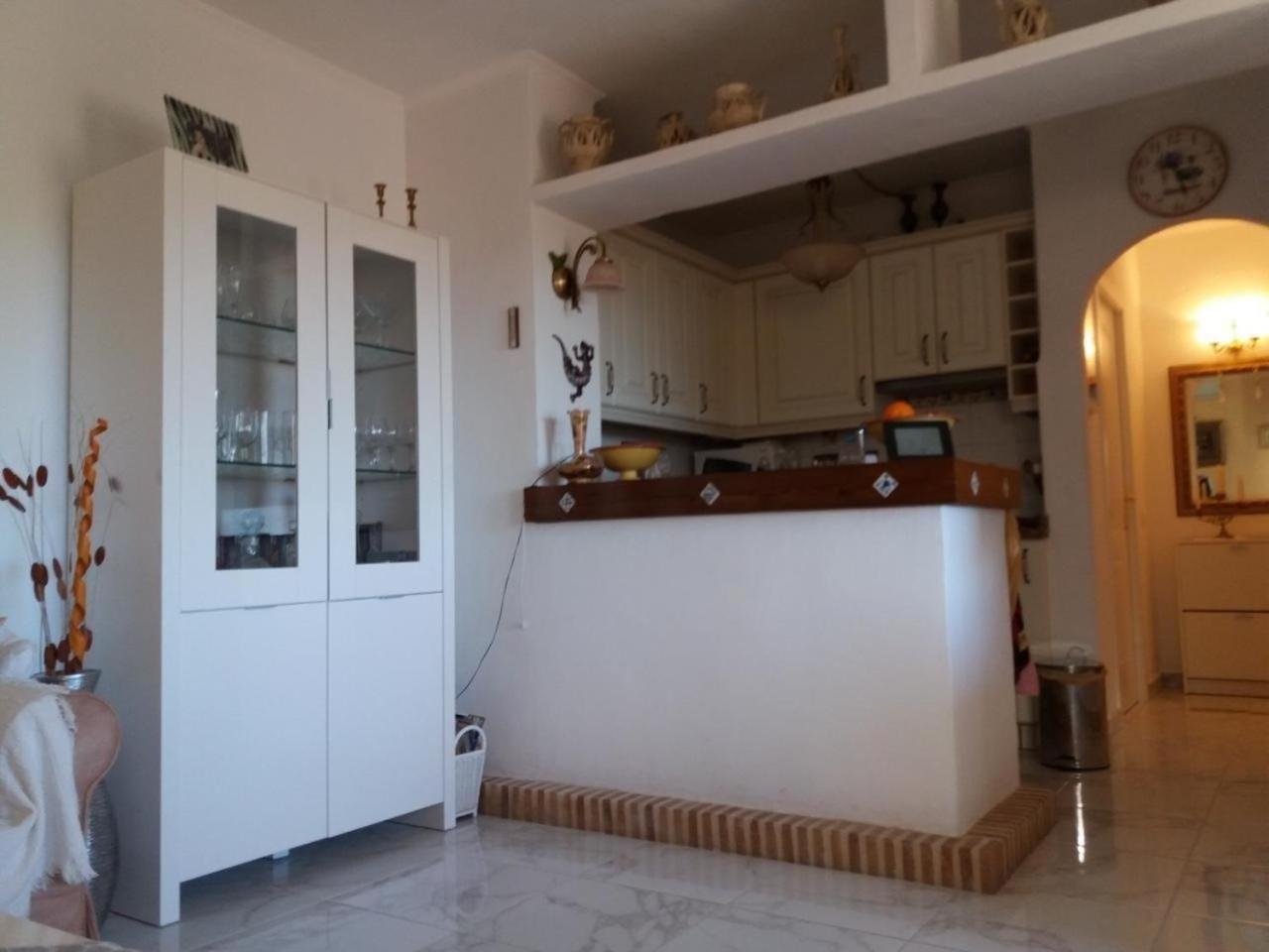 Ferienbungalow mit Pool,Terrasse und Meerblick
