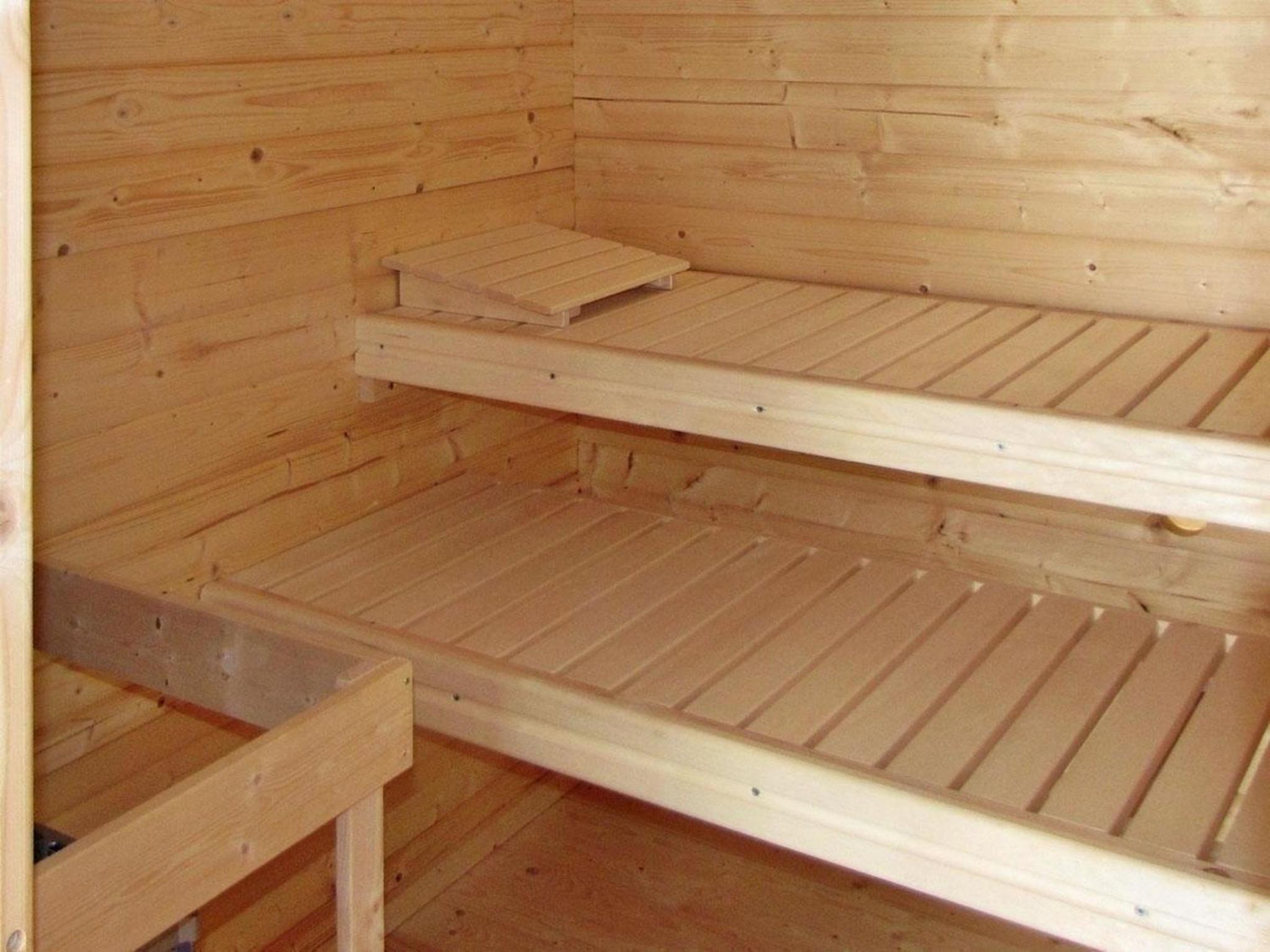 Ferienhaus mit Garten und Sauna