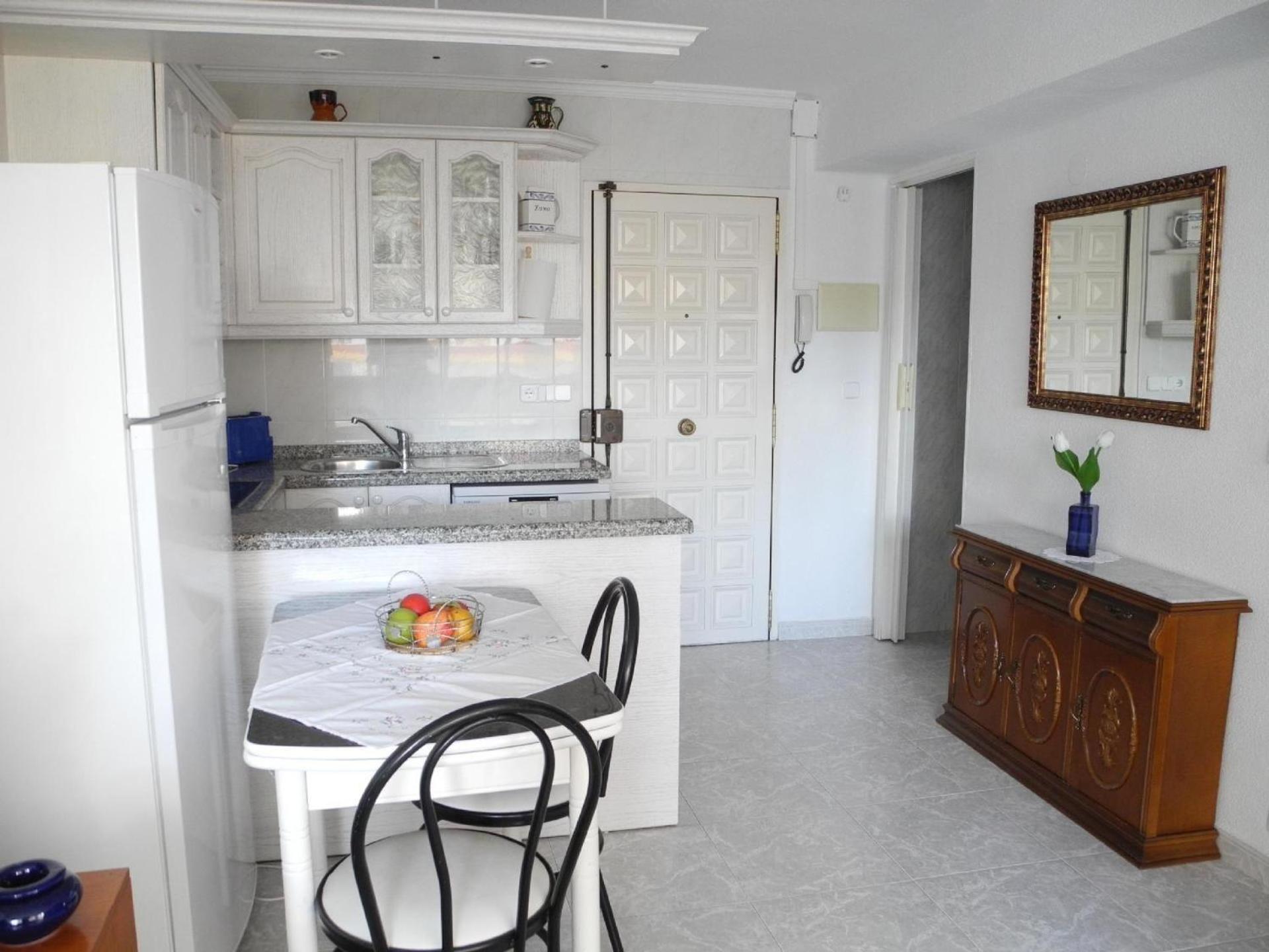 Ferienwohnung in erster Strandlinie, mit Balkon, Dachterrasse und Gemeinschaftspool