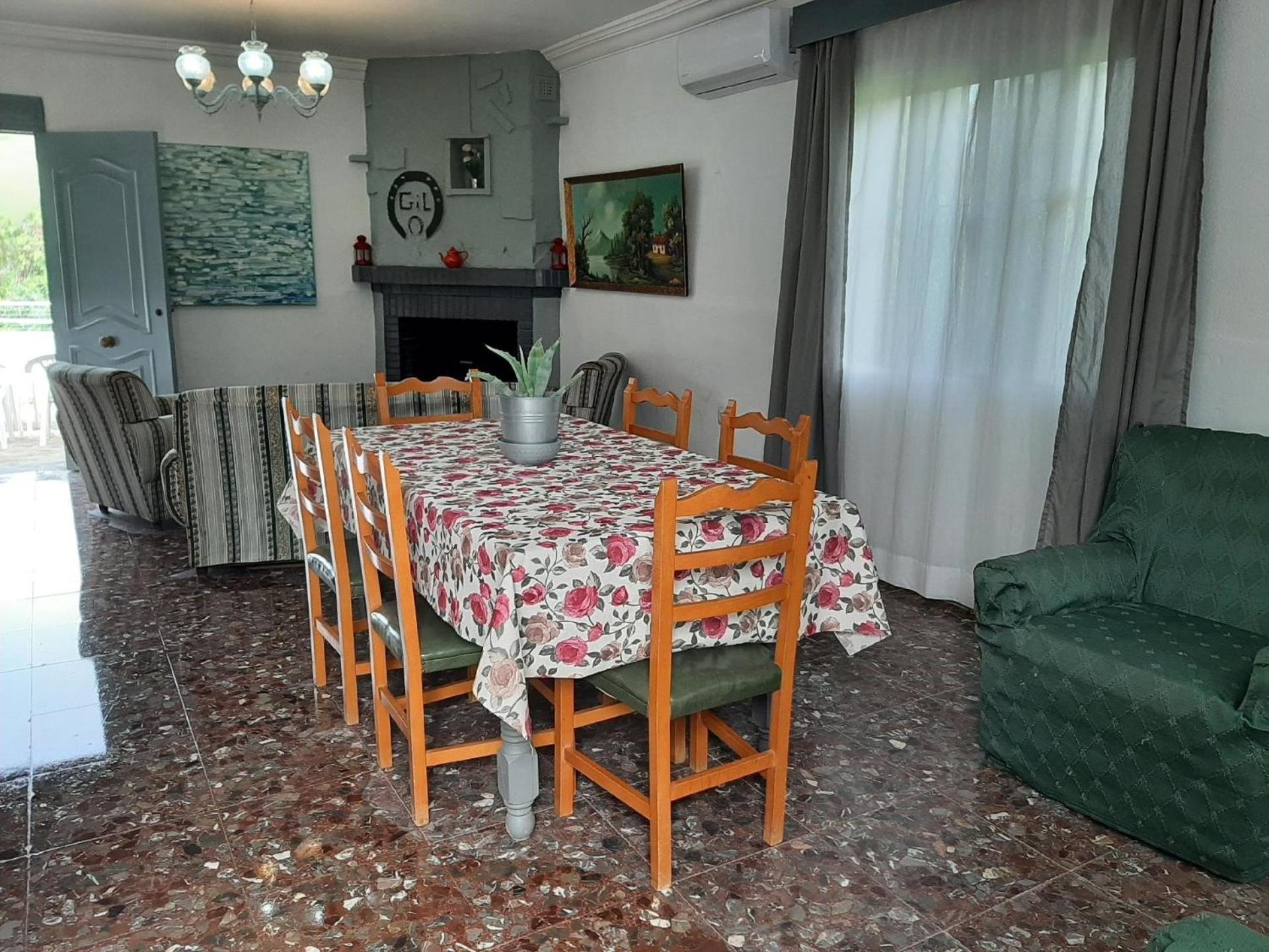 Ferienhaus in Ubrique mit Großem Pool