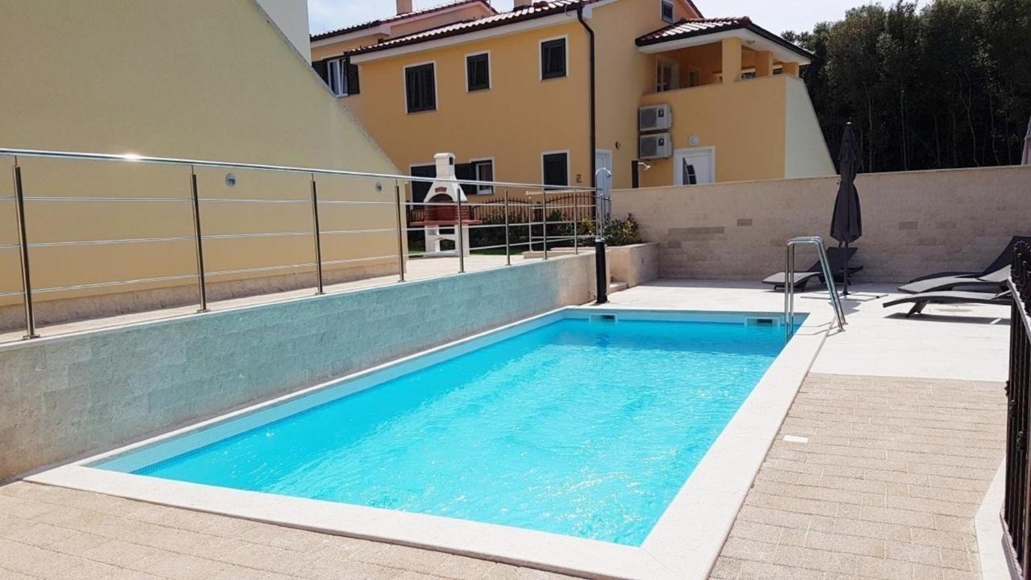 Ferienhaus In Banjole Mit Privatem Pool view 2