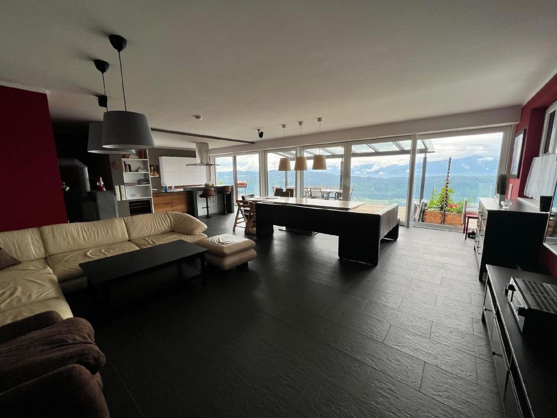 Appartement Mit Herrlichem Berg Und Seeblick