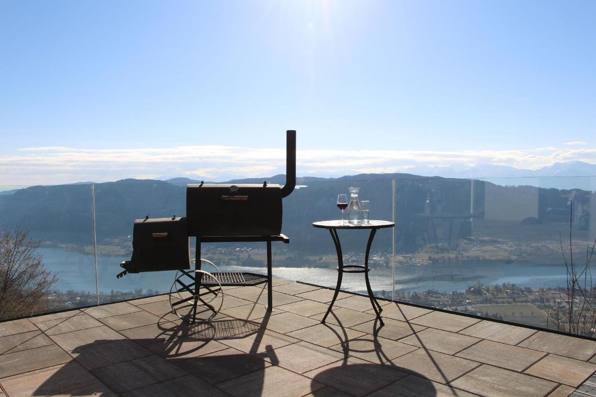 Appartement Mit Herrlichem Berg Und Seeblick