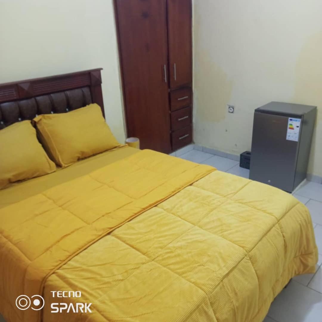 AFRIEUROTEXT Kamerun-High Standing-Appartements-Wifi-Security-Restaurant-modern Kitchen