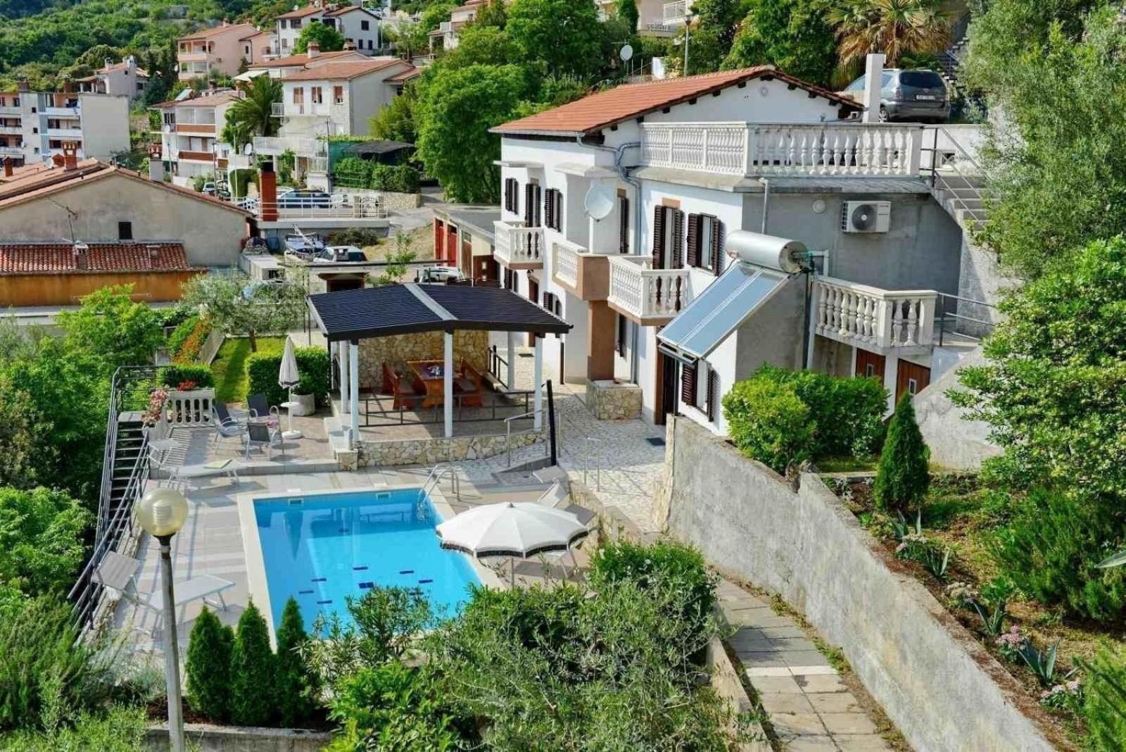 Ferienhaus mit Pool und Außenküche mit Blick auf die Kvarner Bucht view 4