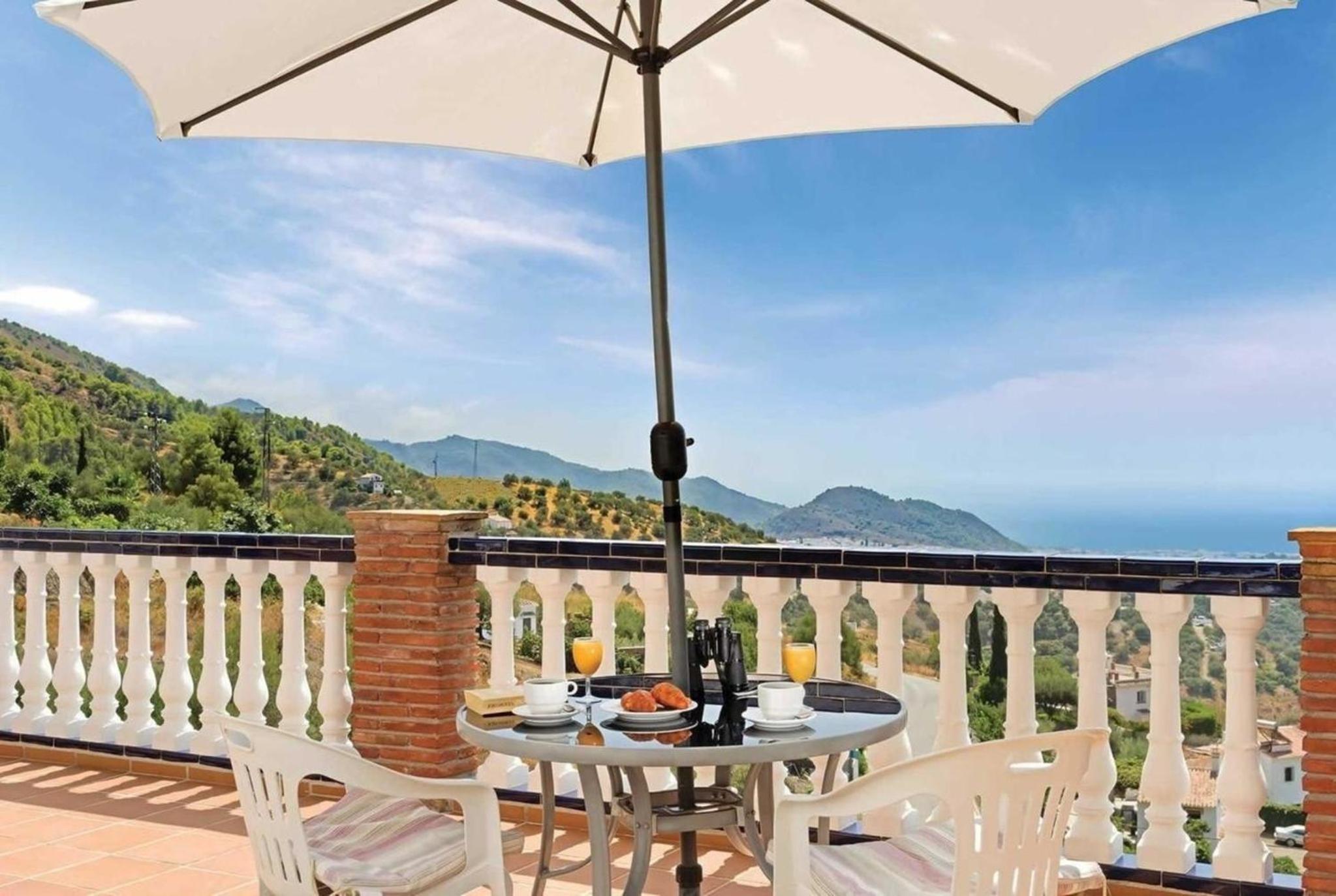 Villa Pedregal