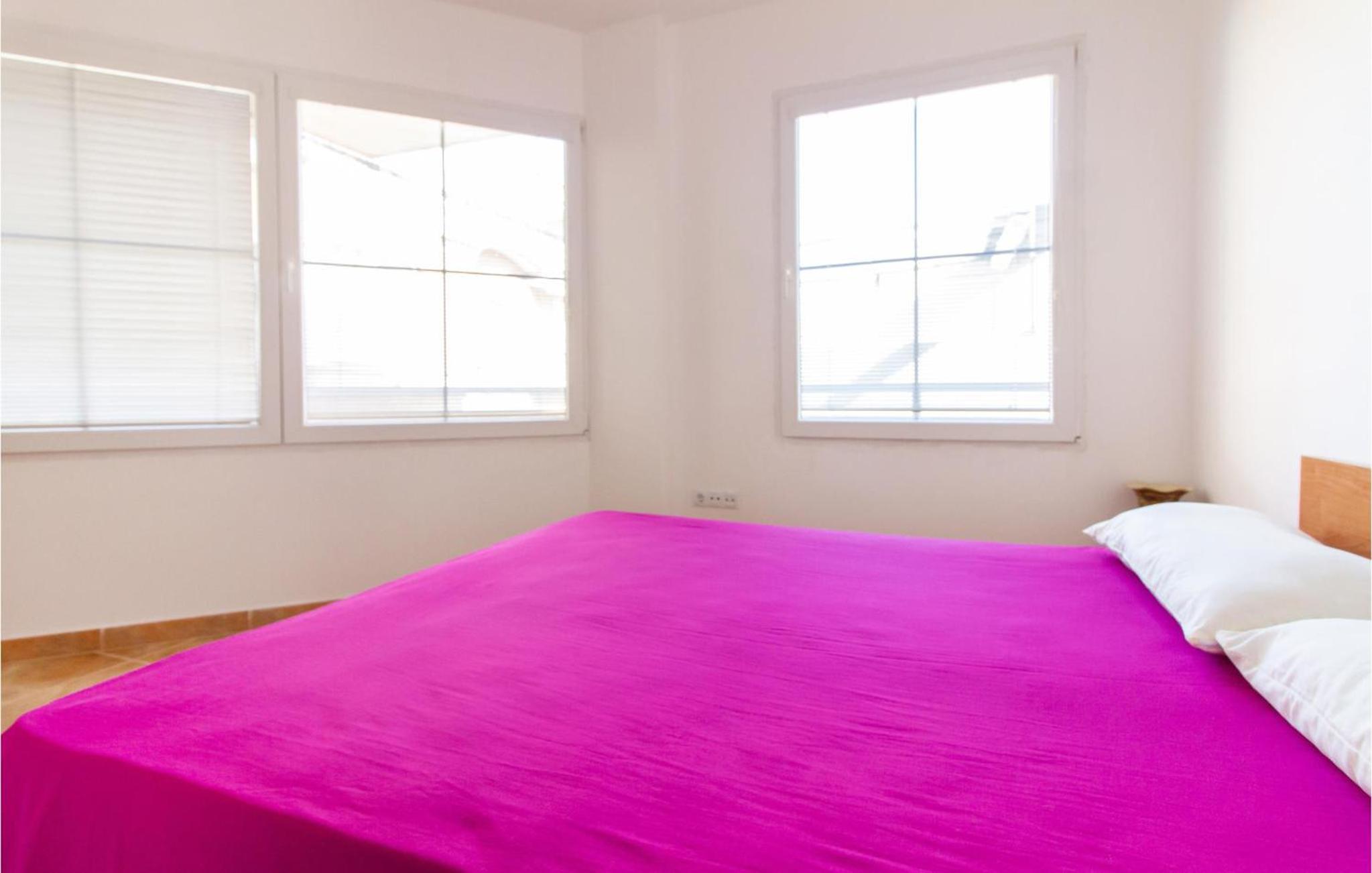 Amazing Apartment In Santa Pola view 4