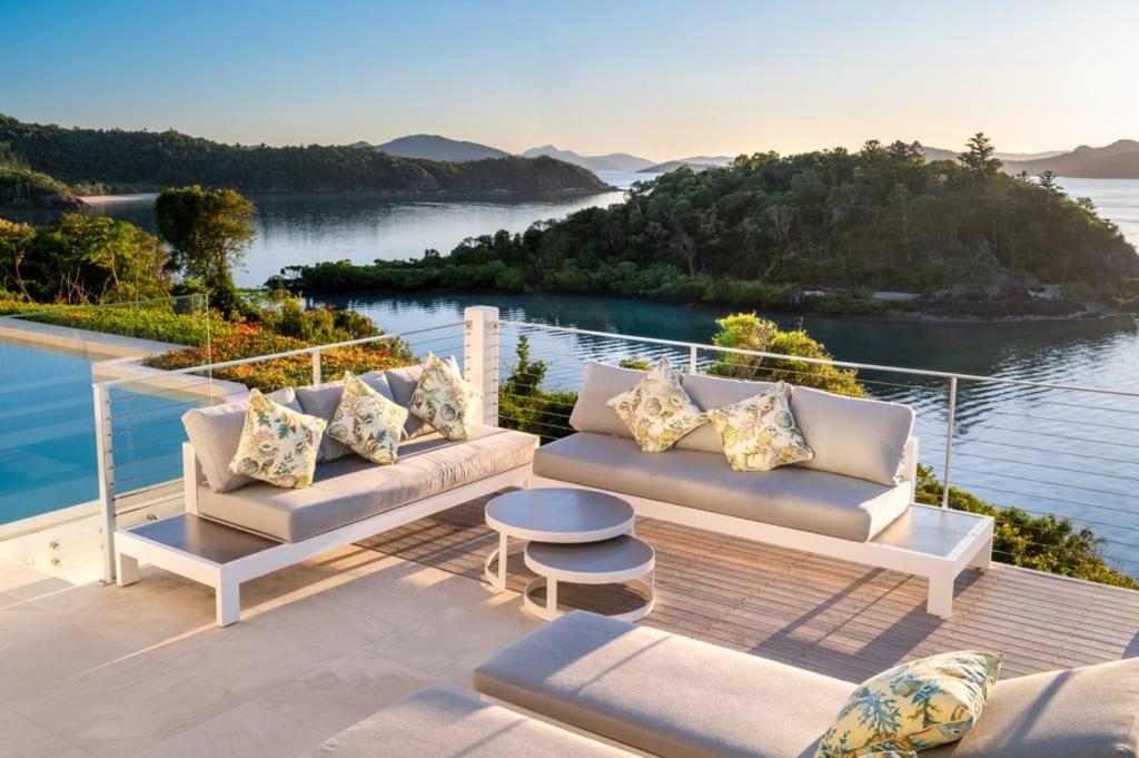 Vue de Bleu' Luxury Whitsunday Ocean View Retreat