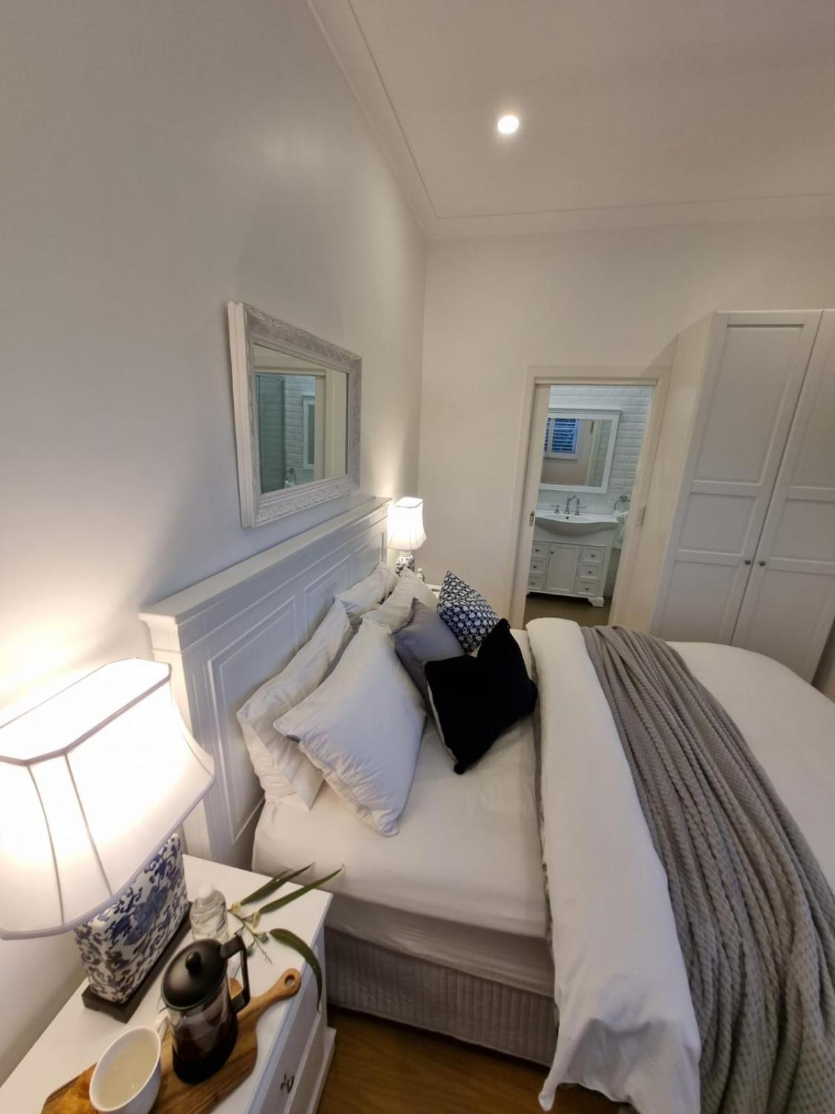 Winemakers Cottage at Treetops Red Hill