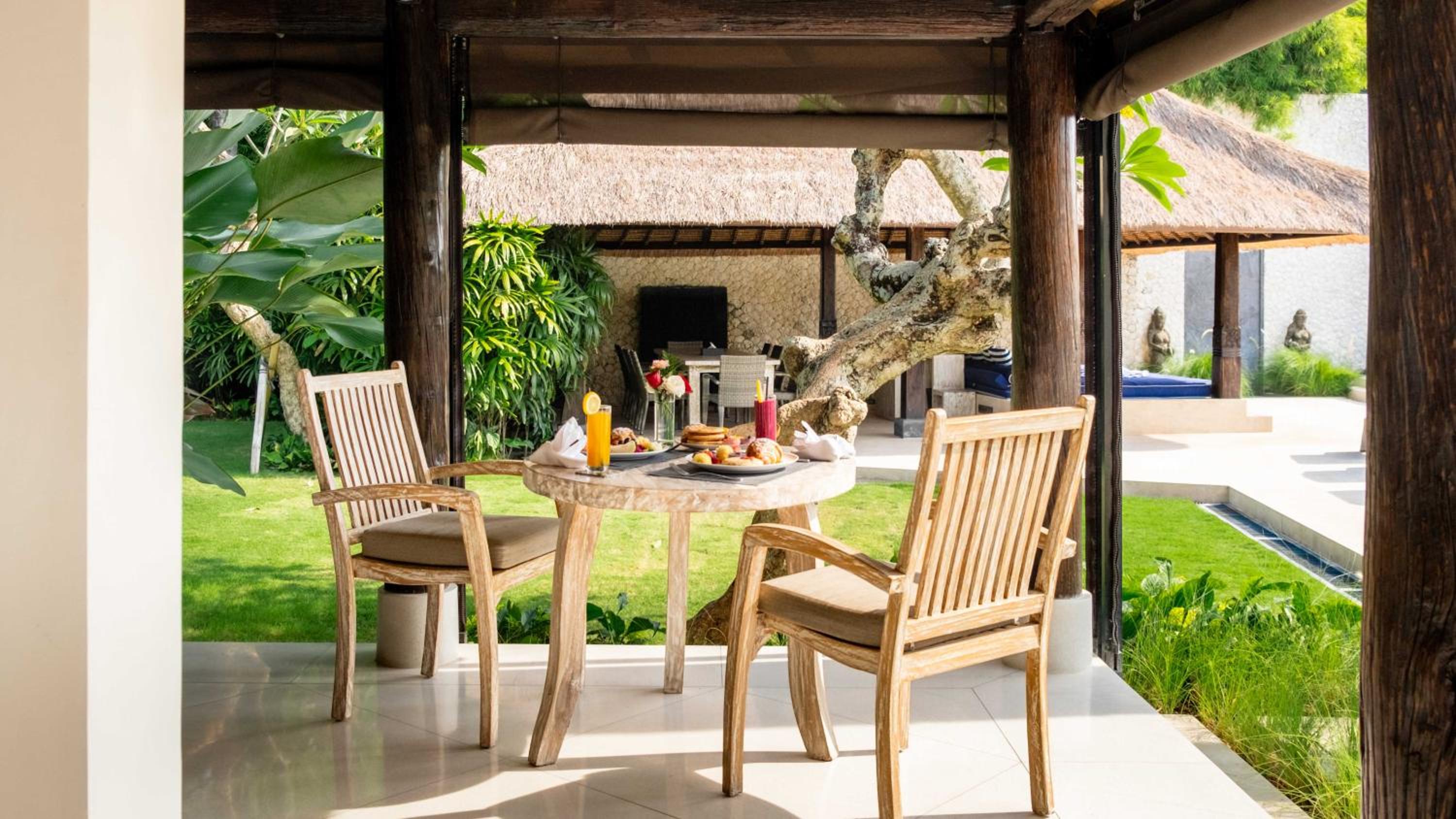 Hotel Villa Kubu Dewi Sri Canggu - Rice Field View - Image 1