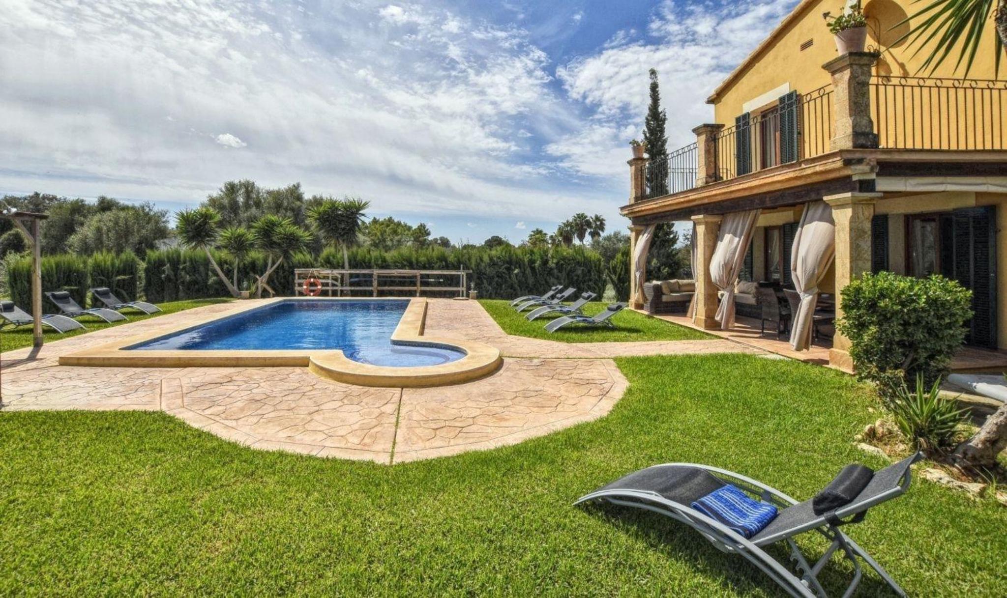 Gemütliches Ferienhaus mit Pool