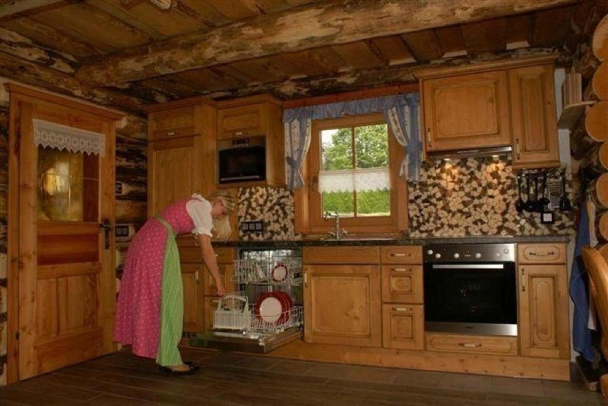 Exklusives Chalet am Waldesrand mit Traumaussicht, eigener Sauna, Kamin und Wintergarten