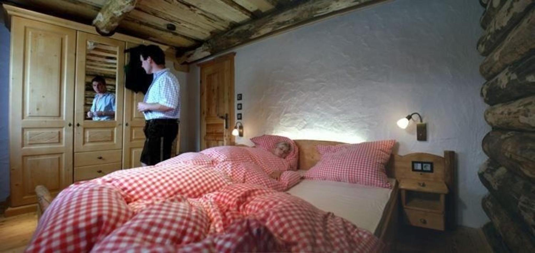 Exklusives Chalet am Waldesrand mit Traumaussicht, eigener Sauna, Kamin und Wintergarten