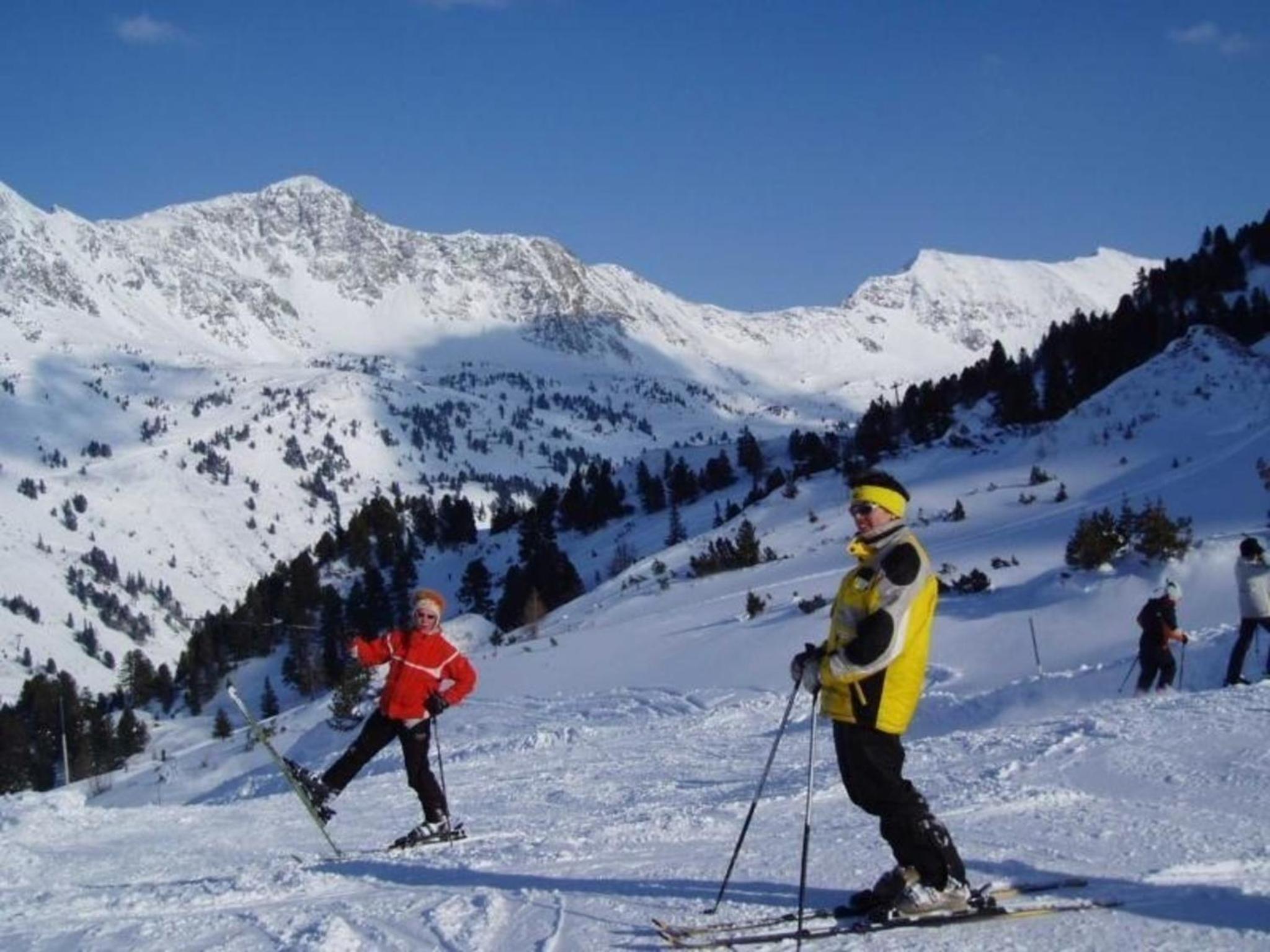 Exklusives Chalet am Waldesrand mit Traumaussicht, eigener Sauna, Kamin und Wintergarten