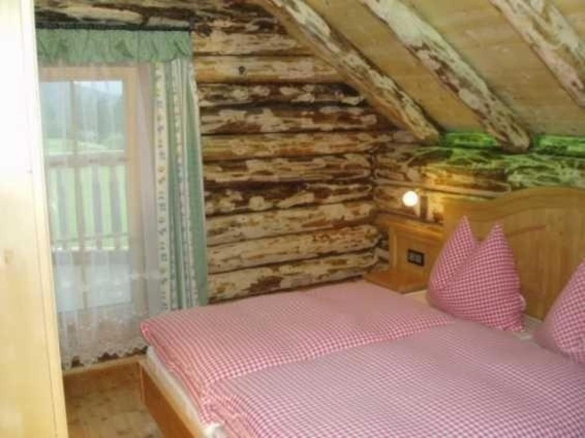 Exklusives Chalet am Waldesrand mit Traumaussicht, eigener Sauna, Kamin und Wintergarten