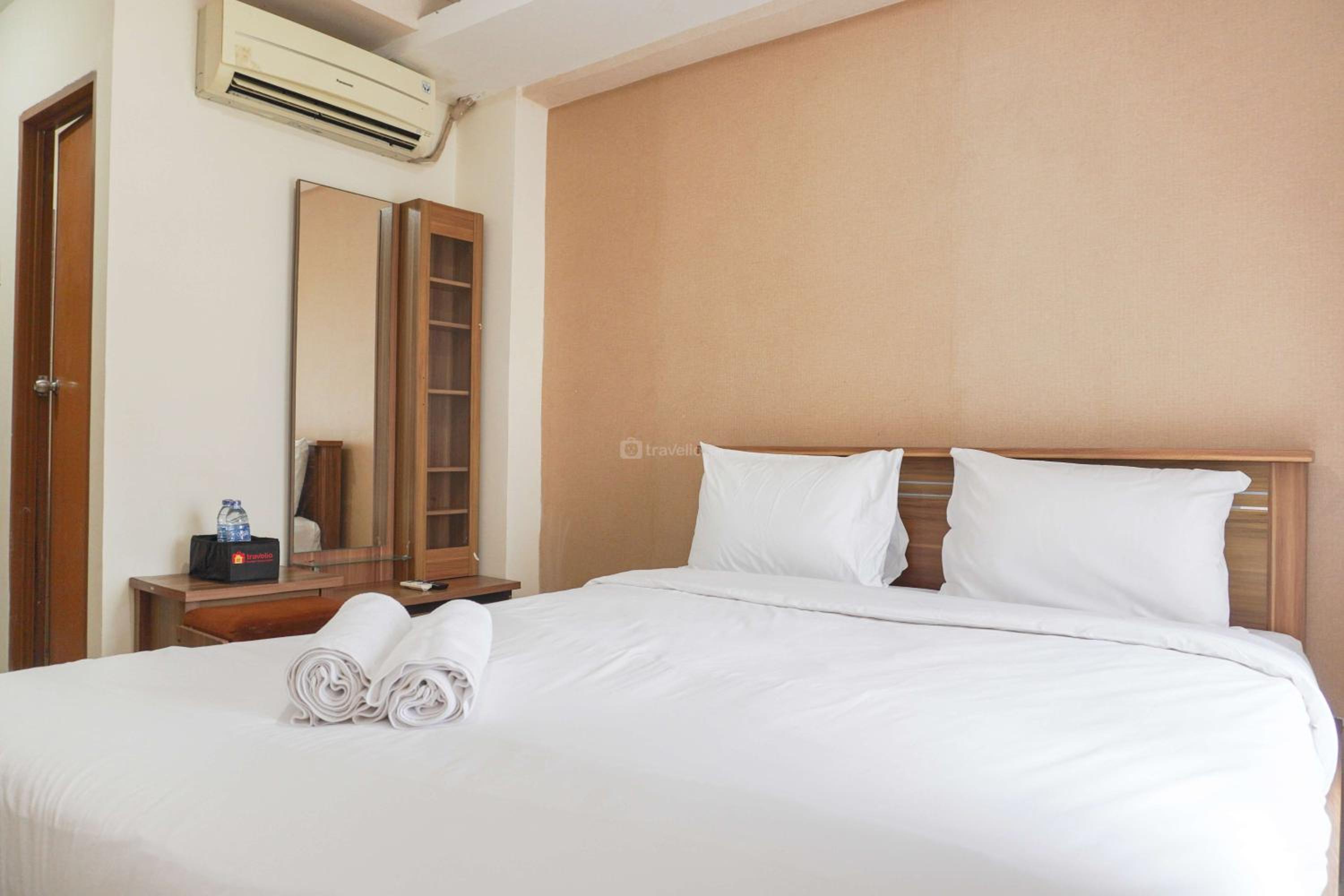 Best Price and Restful Studio at Tifolia Apartment By Travelio view 4